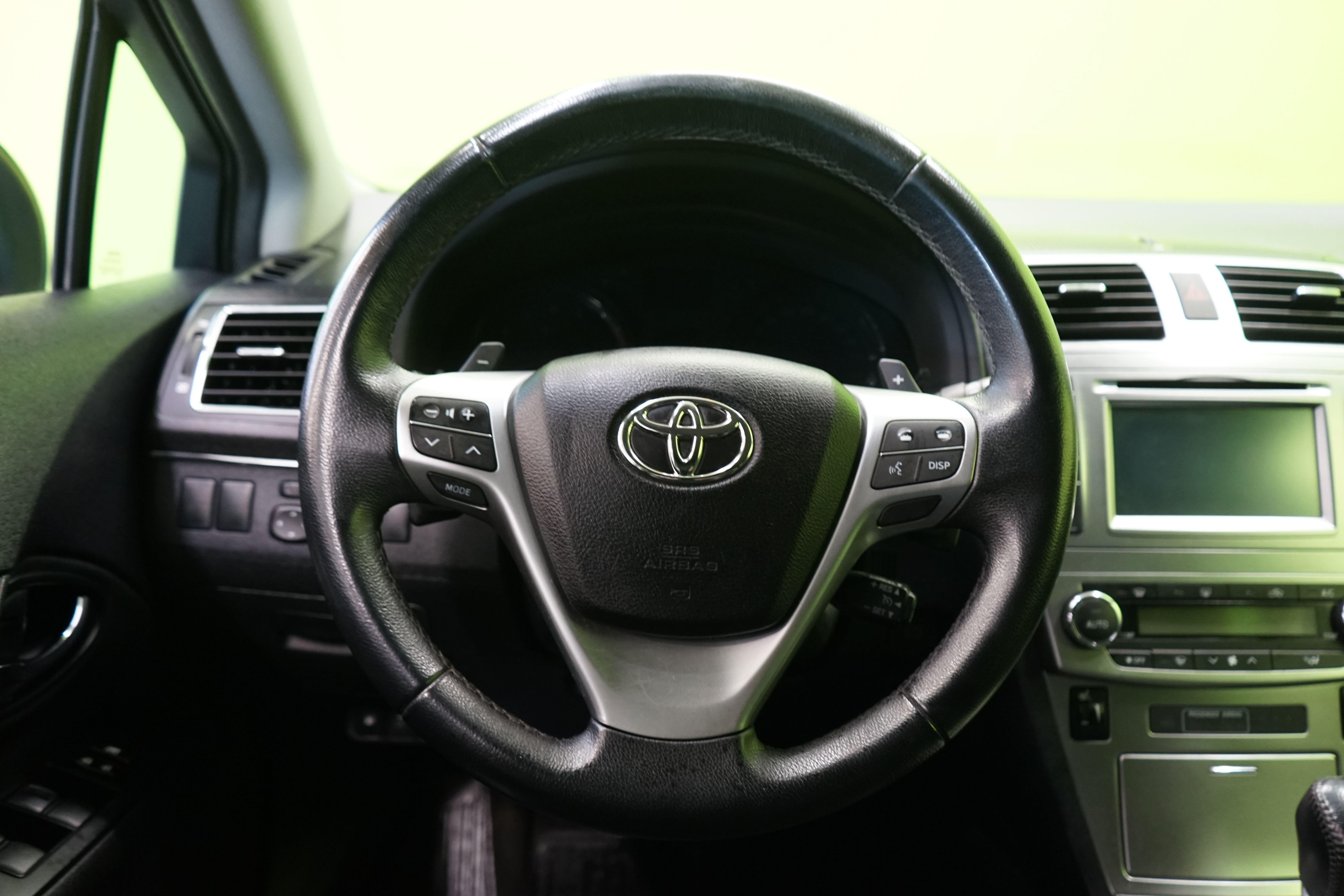 Toyota Avensis 2014