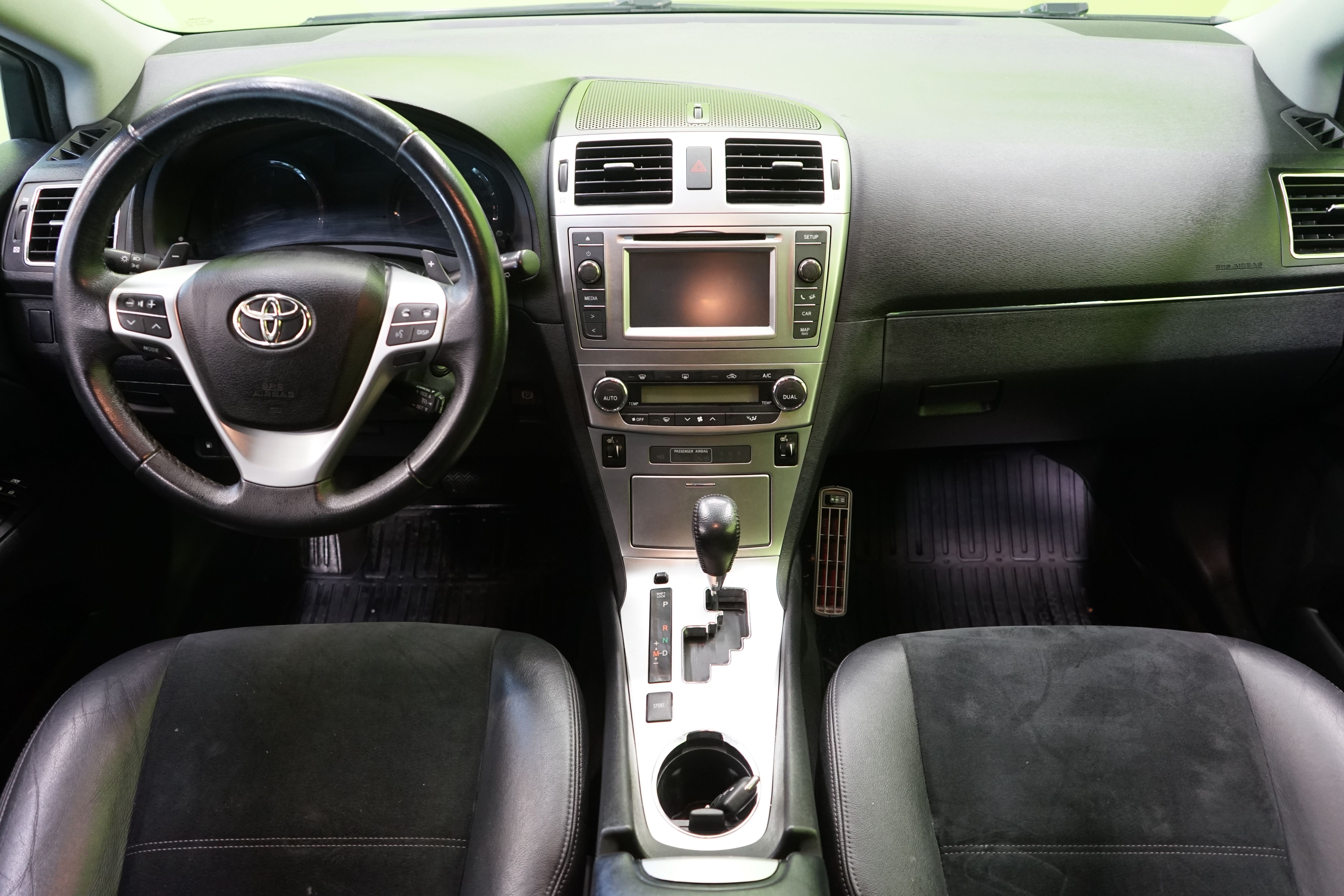 Toyota Avensis 2014