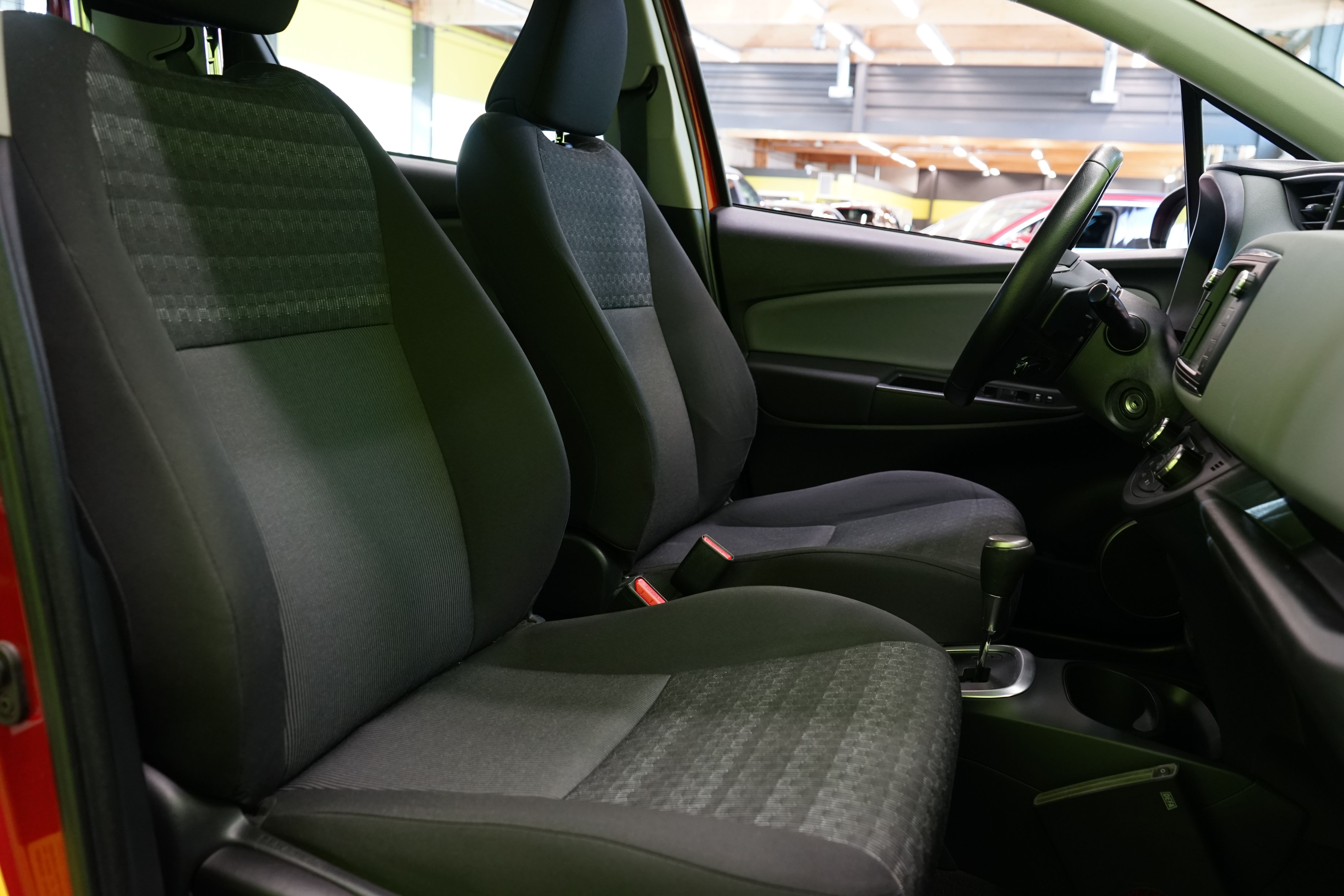Toyota Yaris 2016
