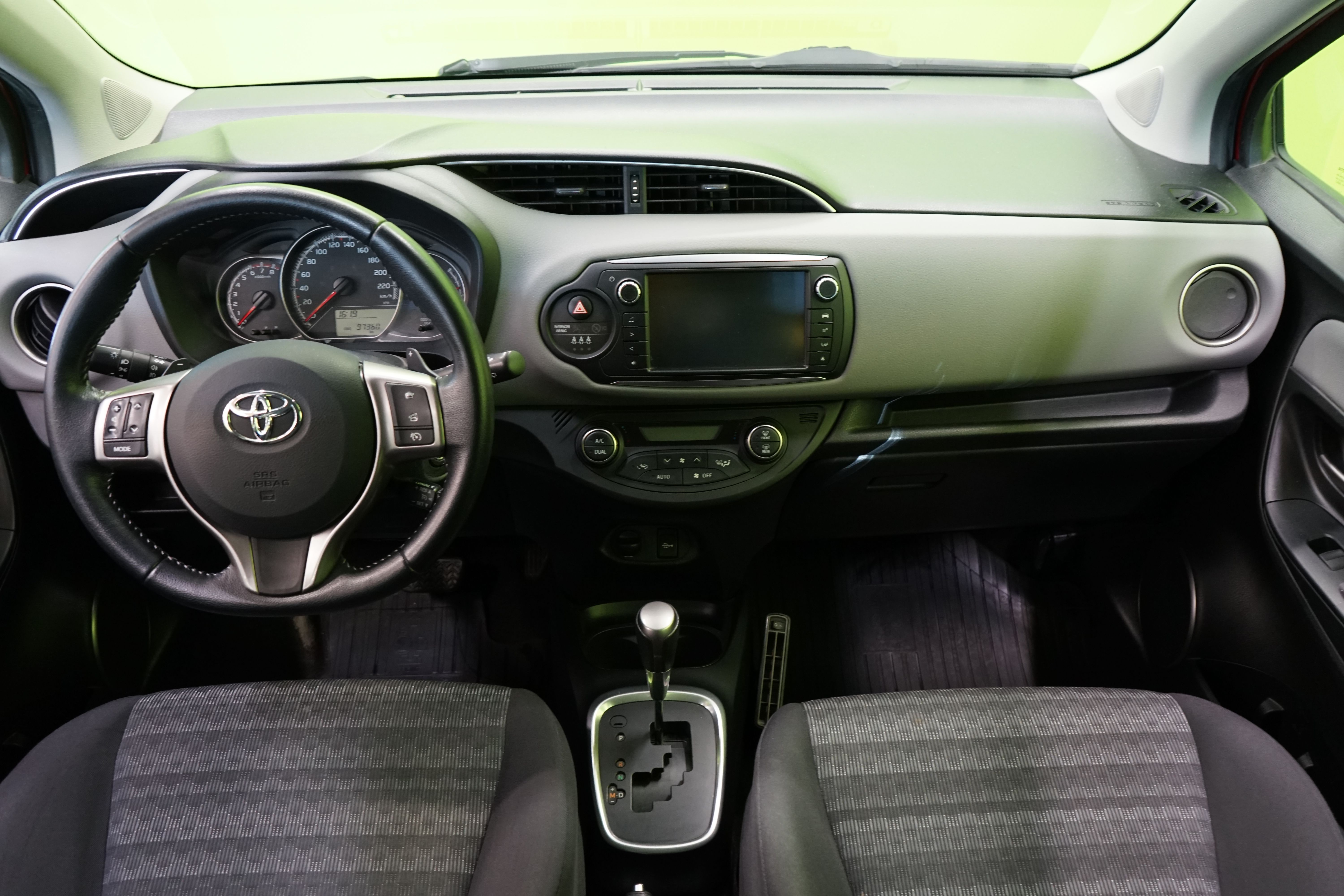 Toyota Yaris 2016