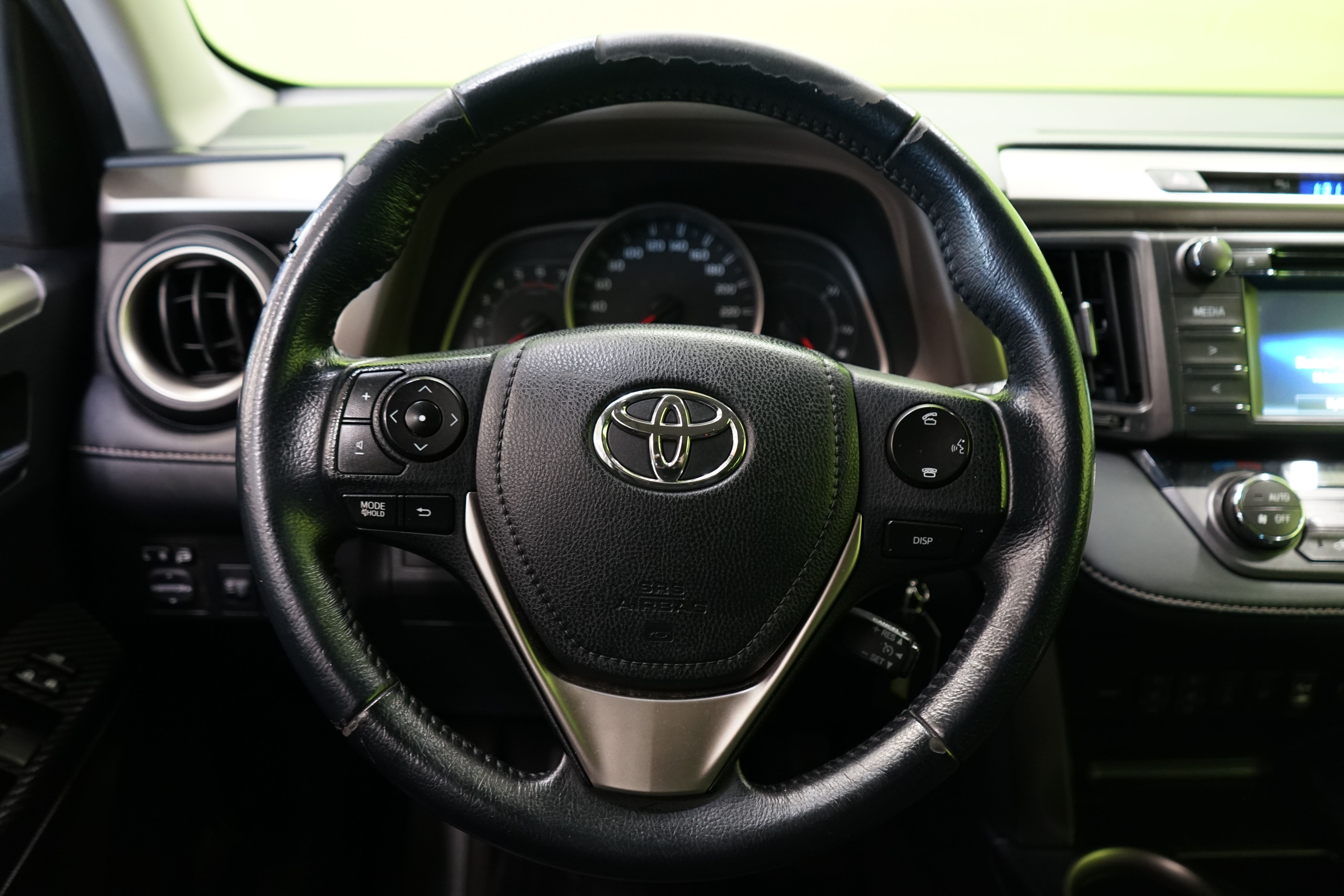 Toyota RAV4 2015