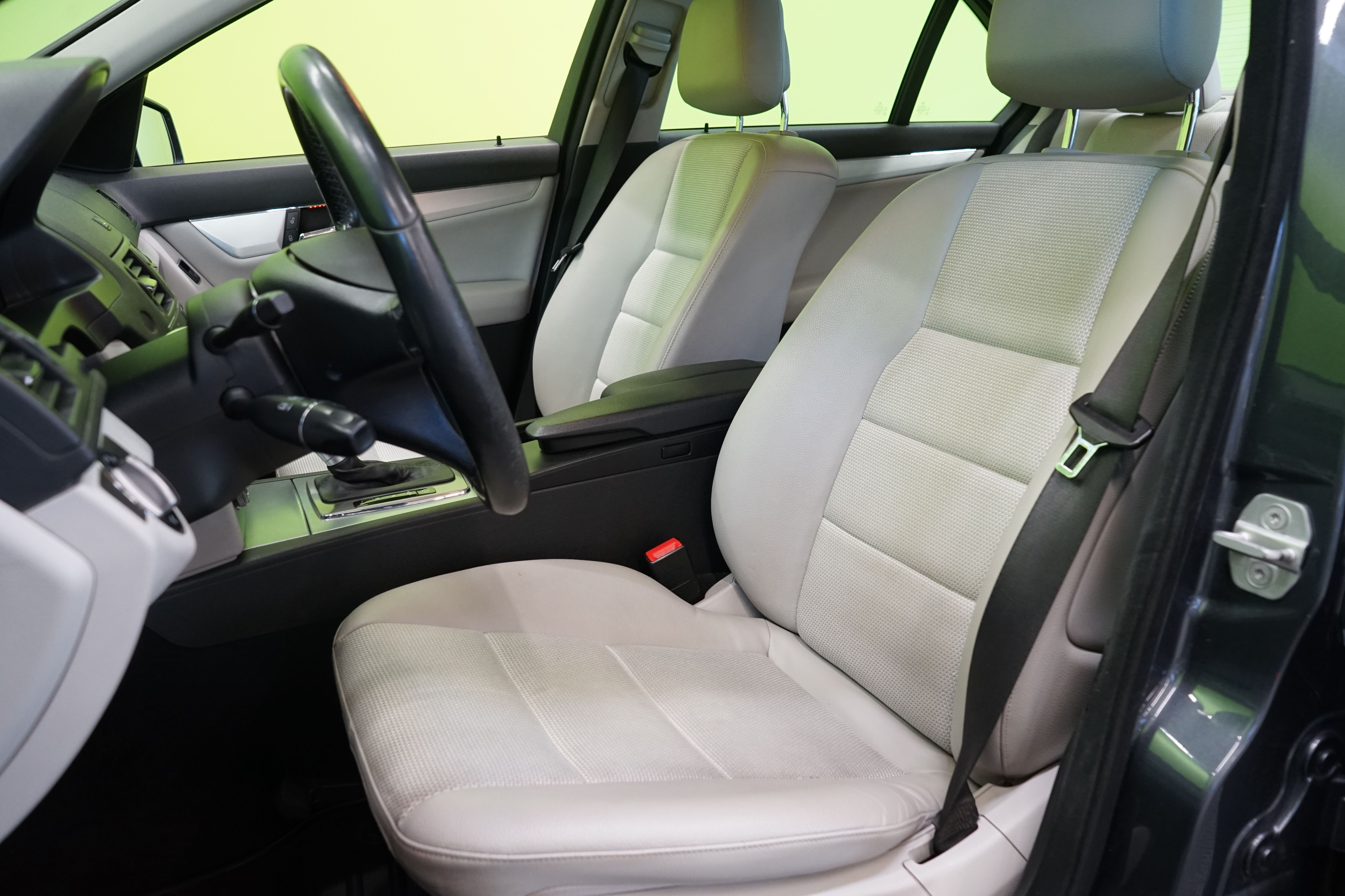 Mercedes-Benz C 2010