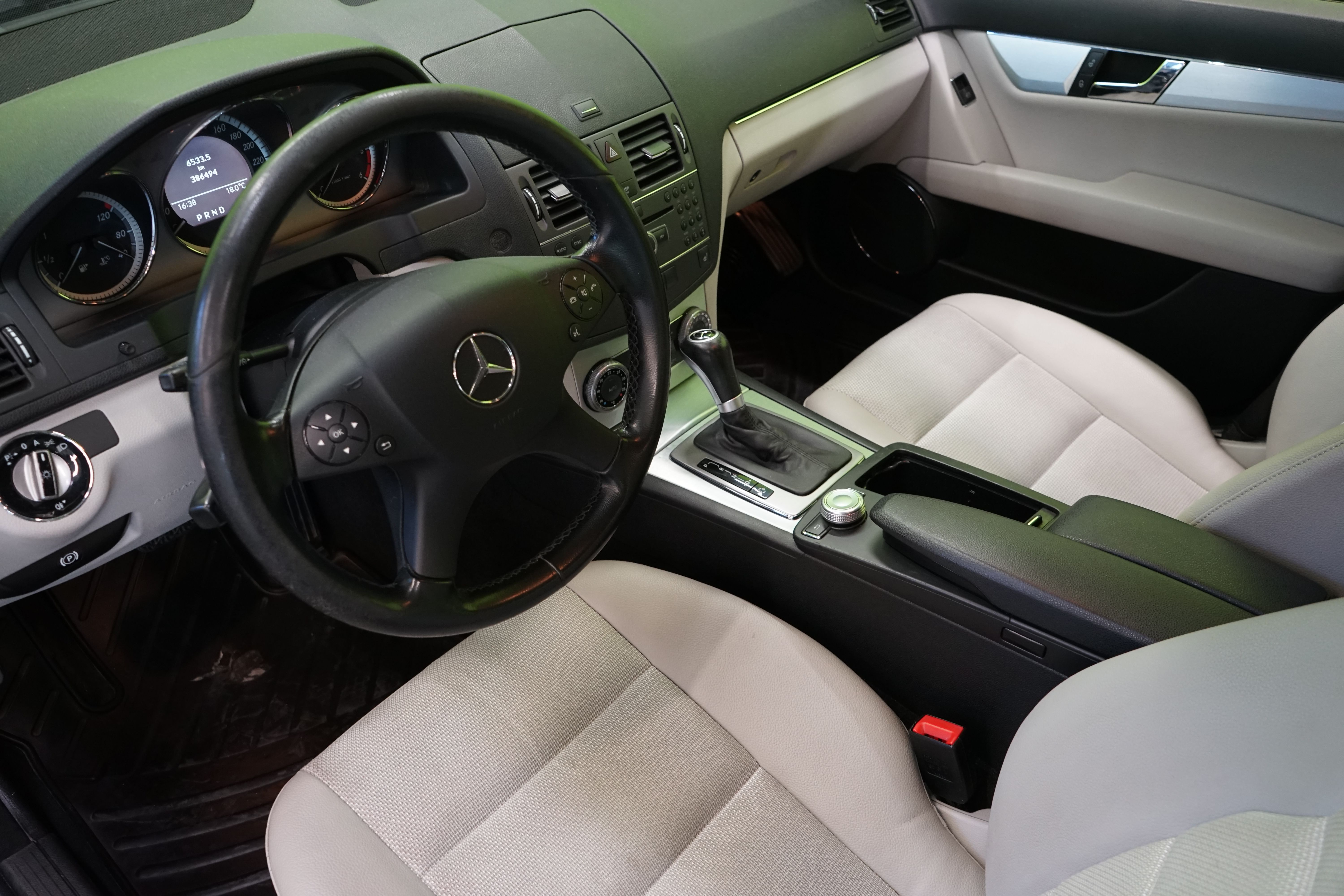 Mercedes-Benz C 2010