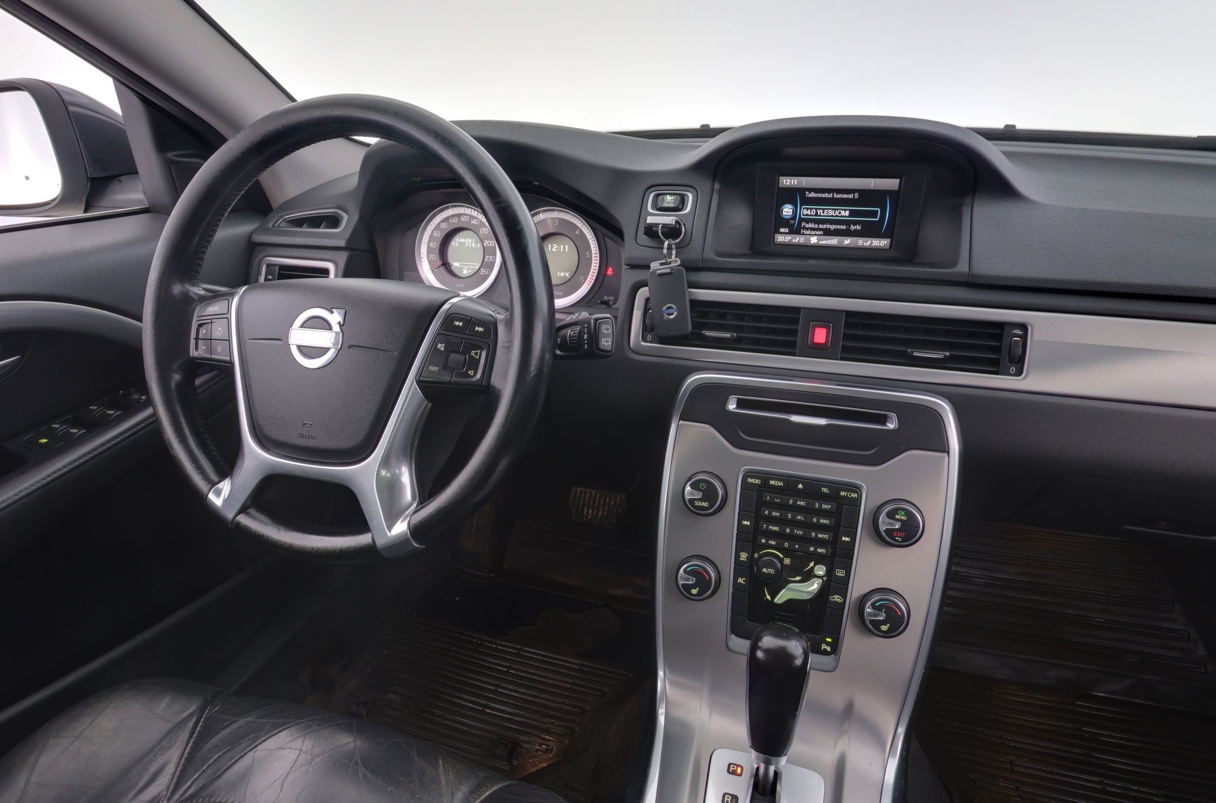 Volvo V70 2012