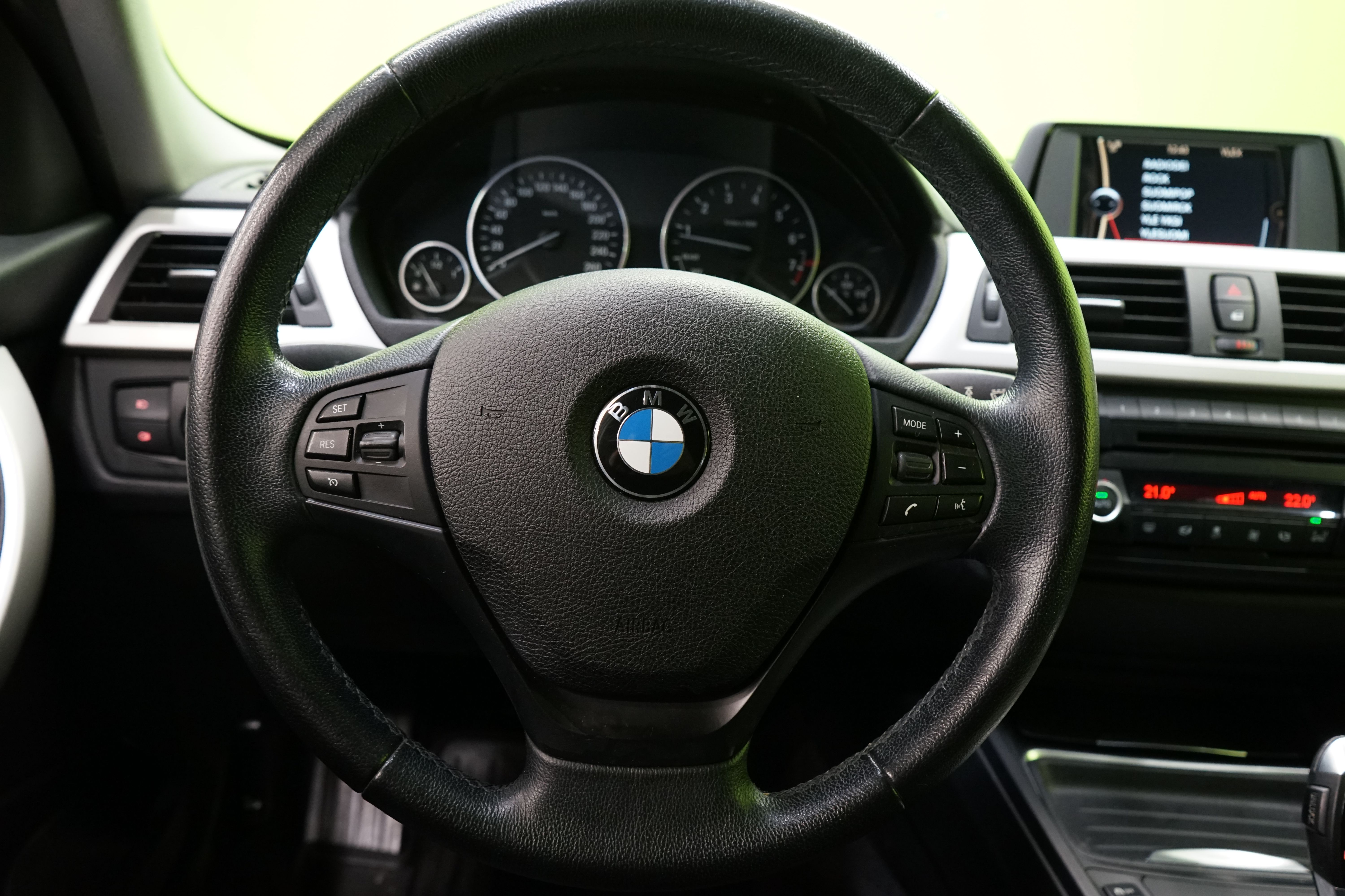 BMW 320 2014