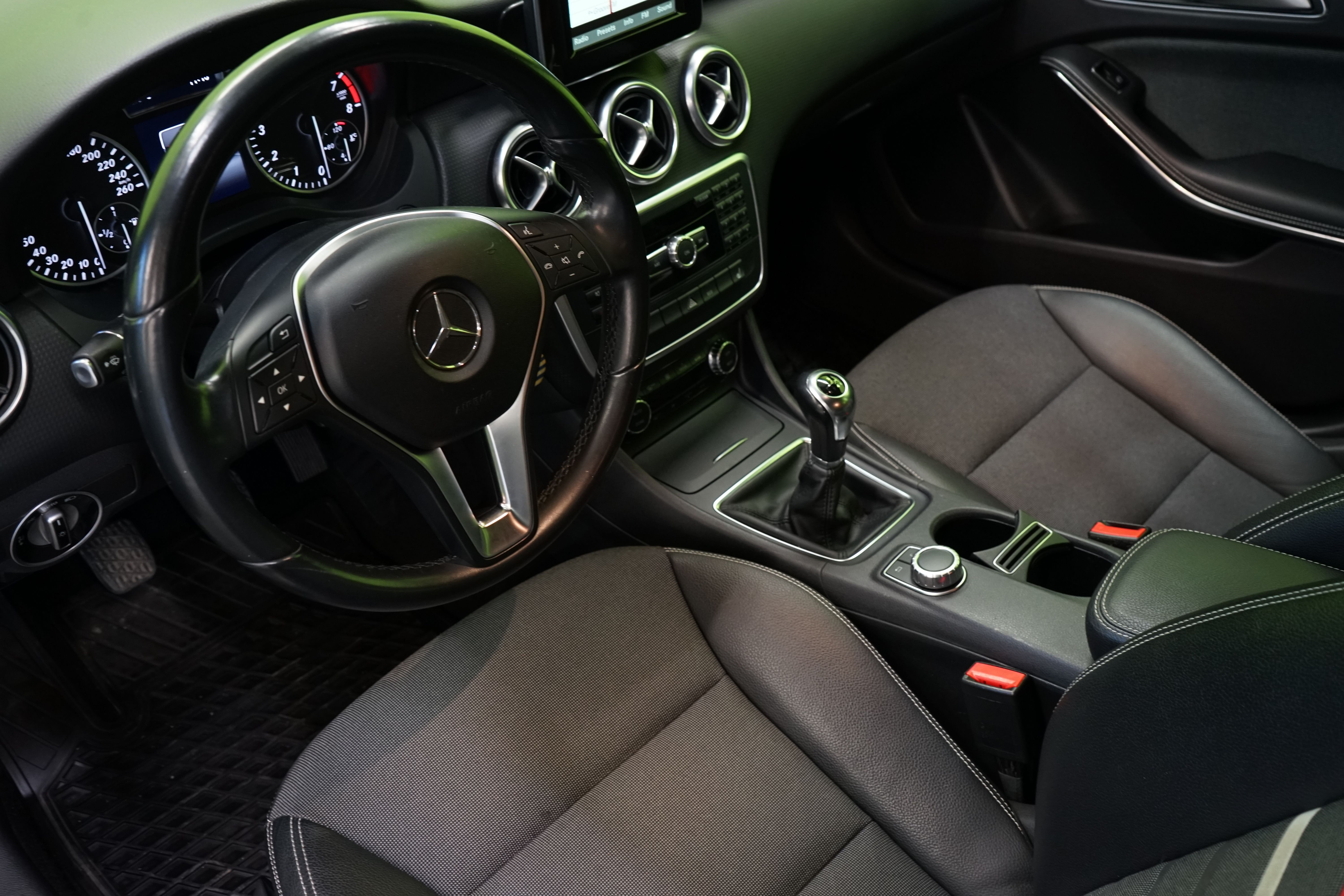 Mercedes-Benz A 2015