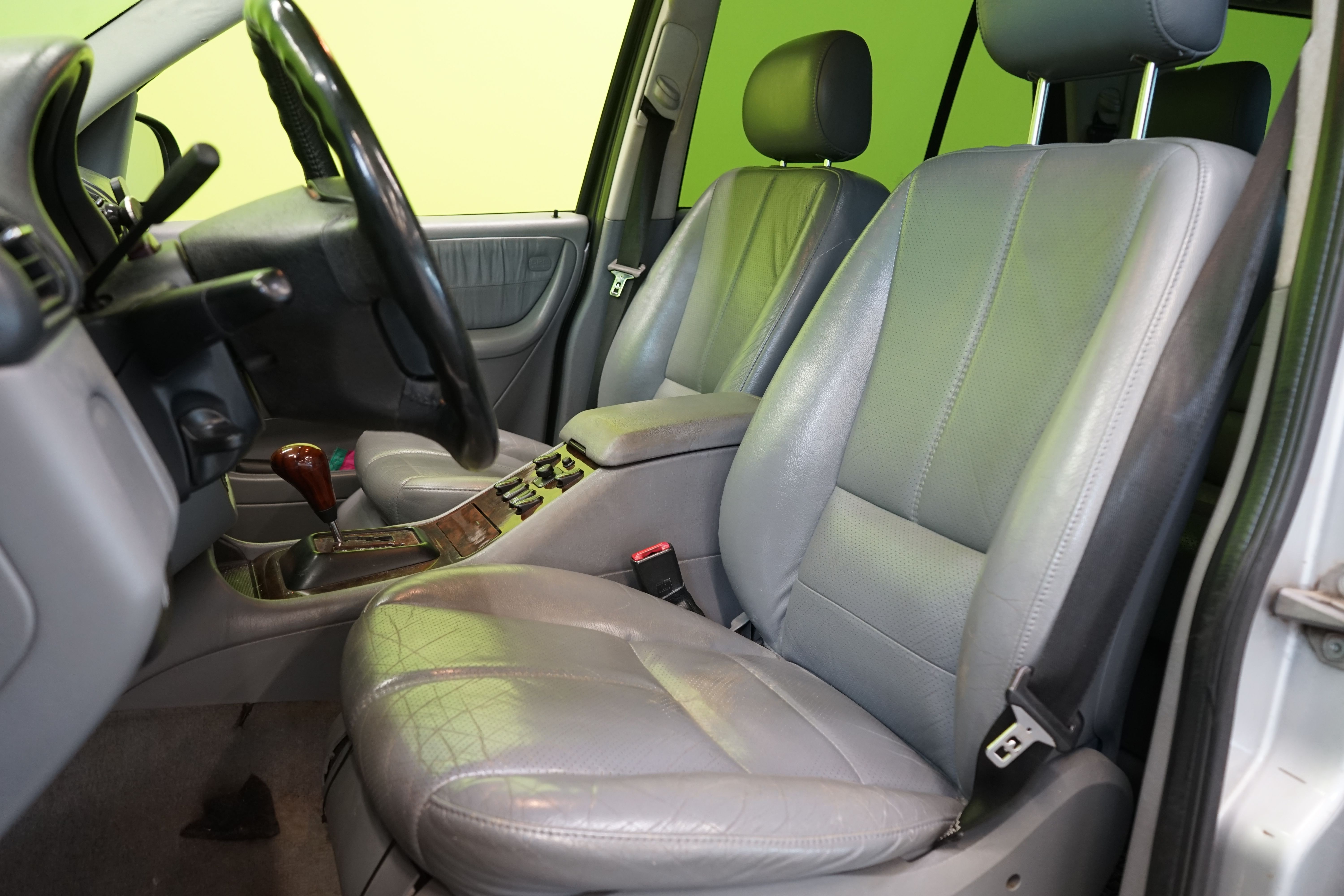 Mercedes-Benz ML 2000
