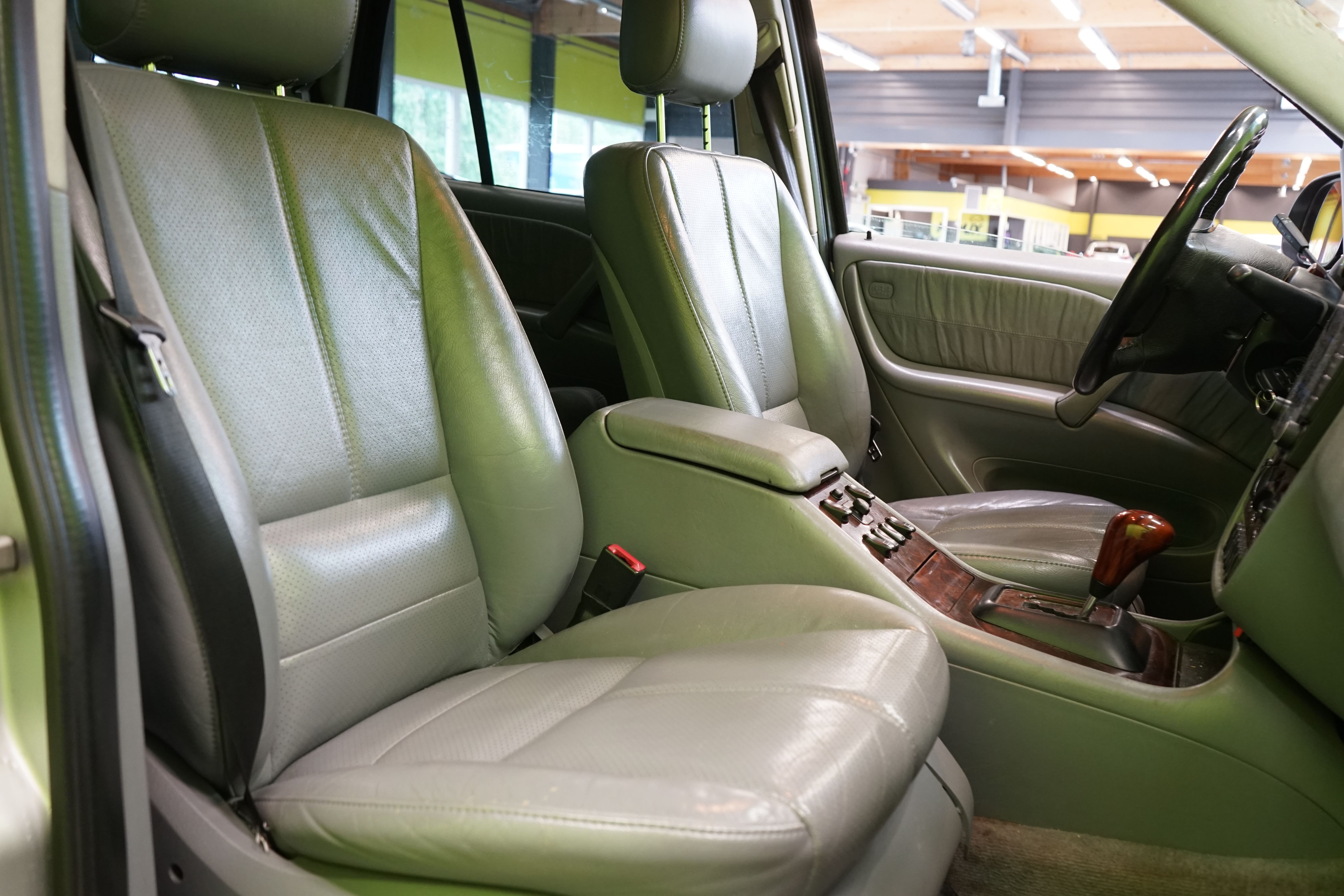 Mercedes-Benz ML 2000