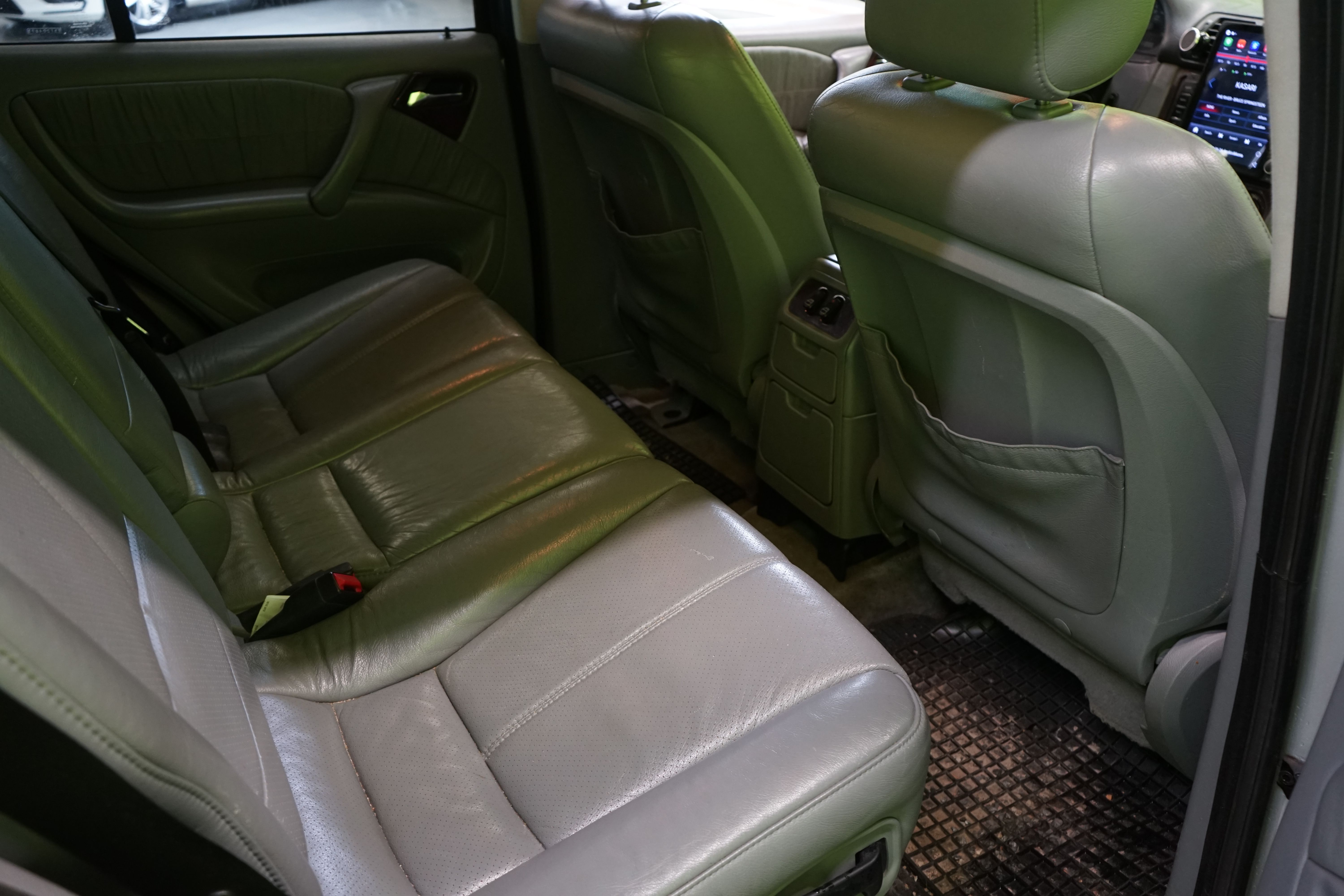 Mercedes-Benz ML 2000