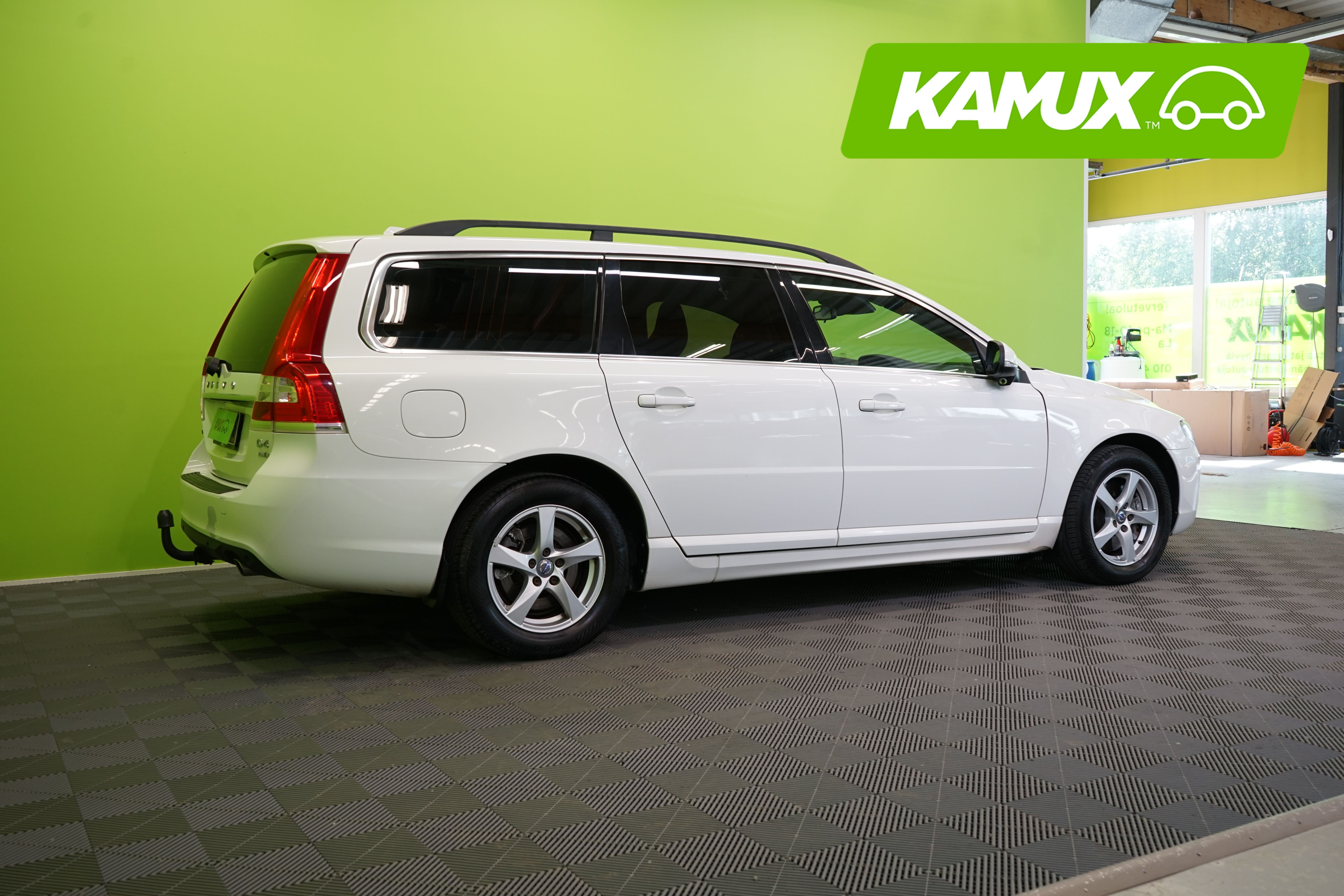 Volvo V70 2015