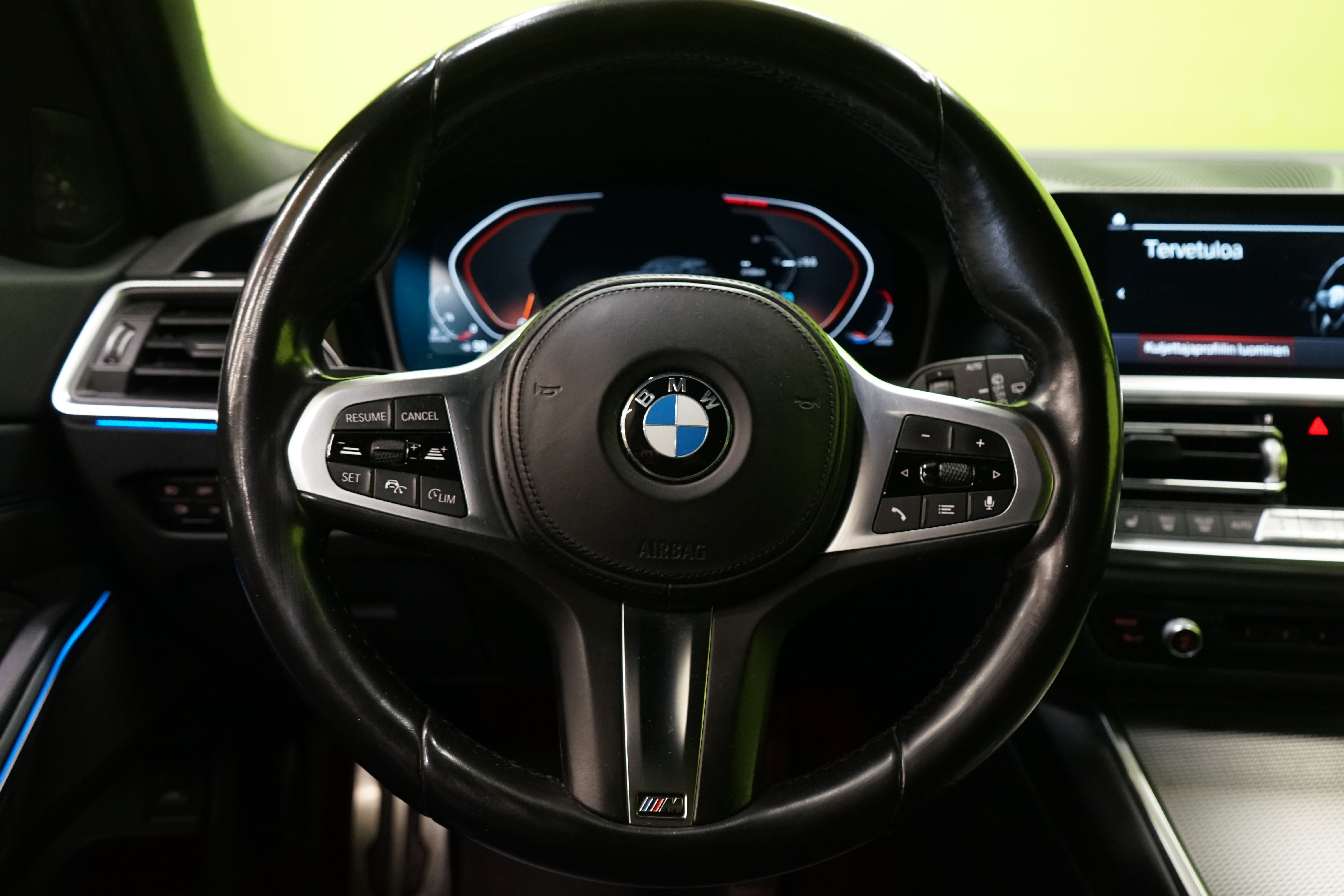 BMW 318 2021