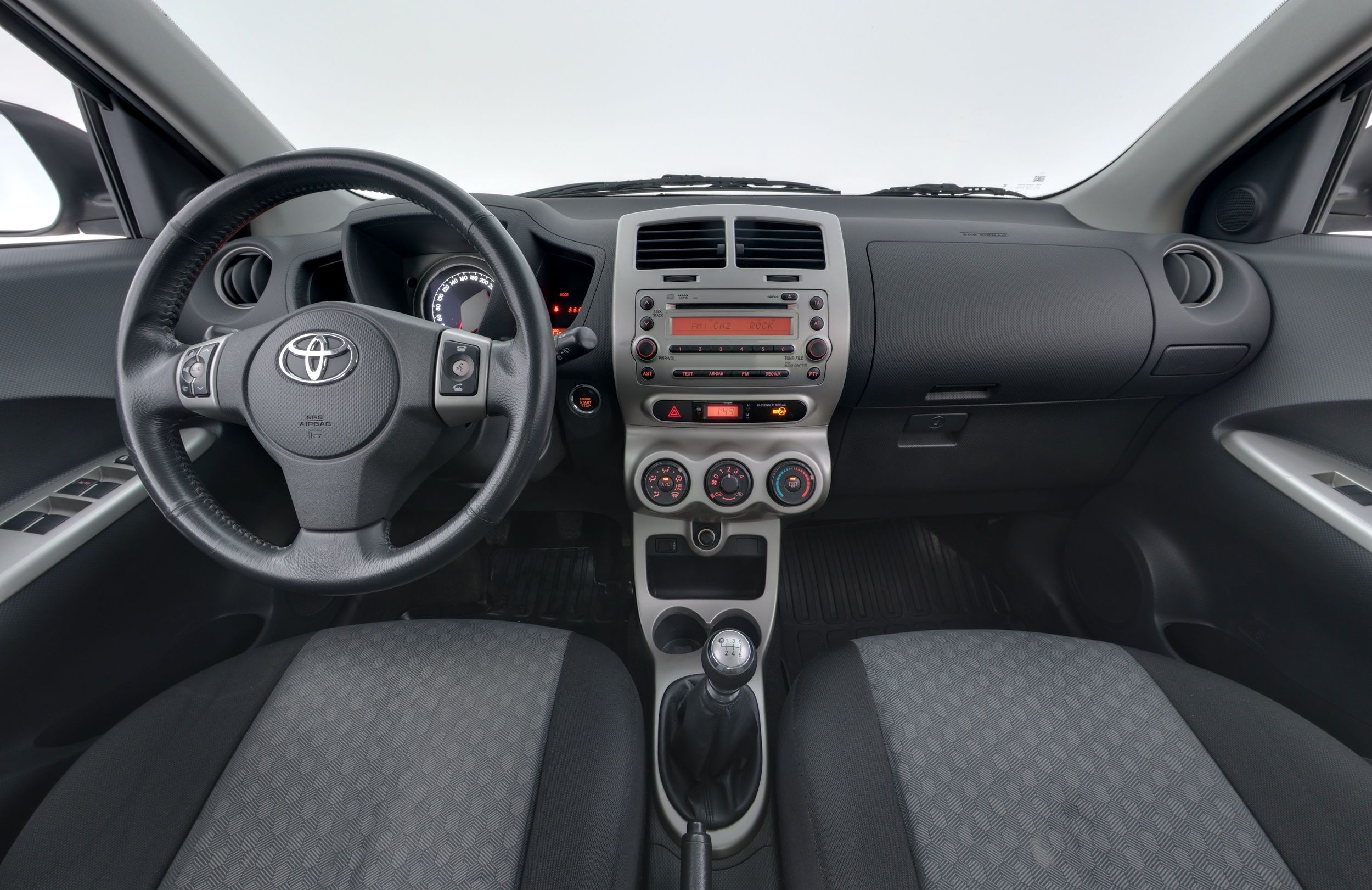 Toyota Urban Cruiser 2010