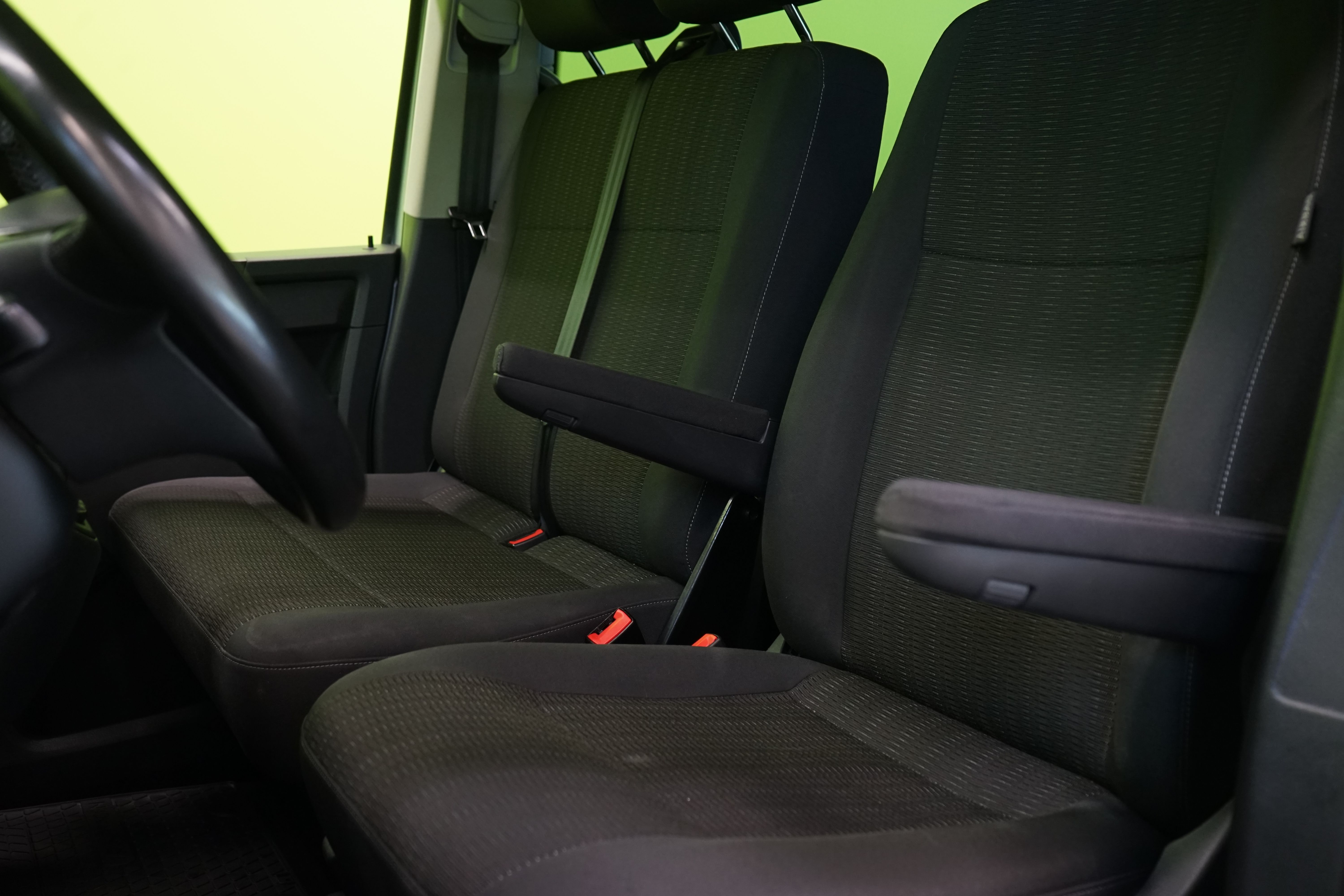 Volkswagen Caravelle 2019