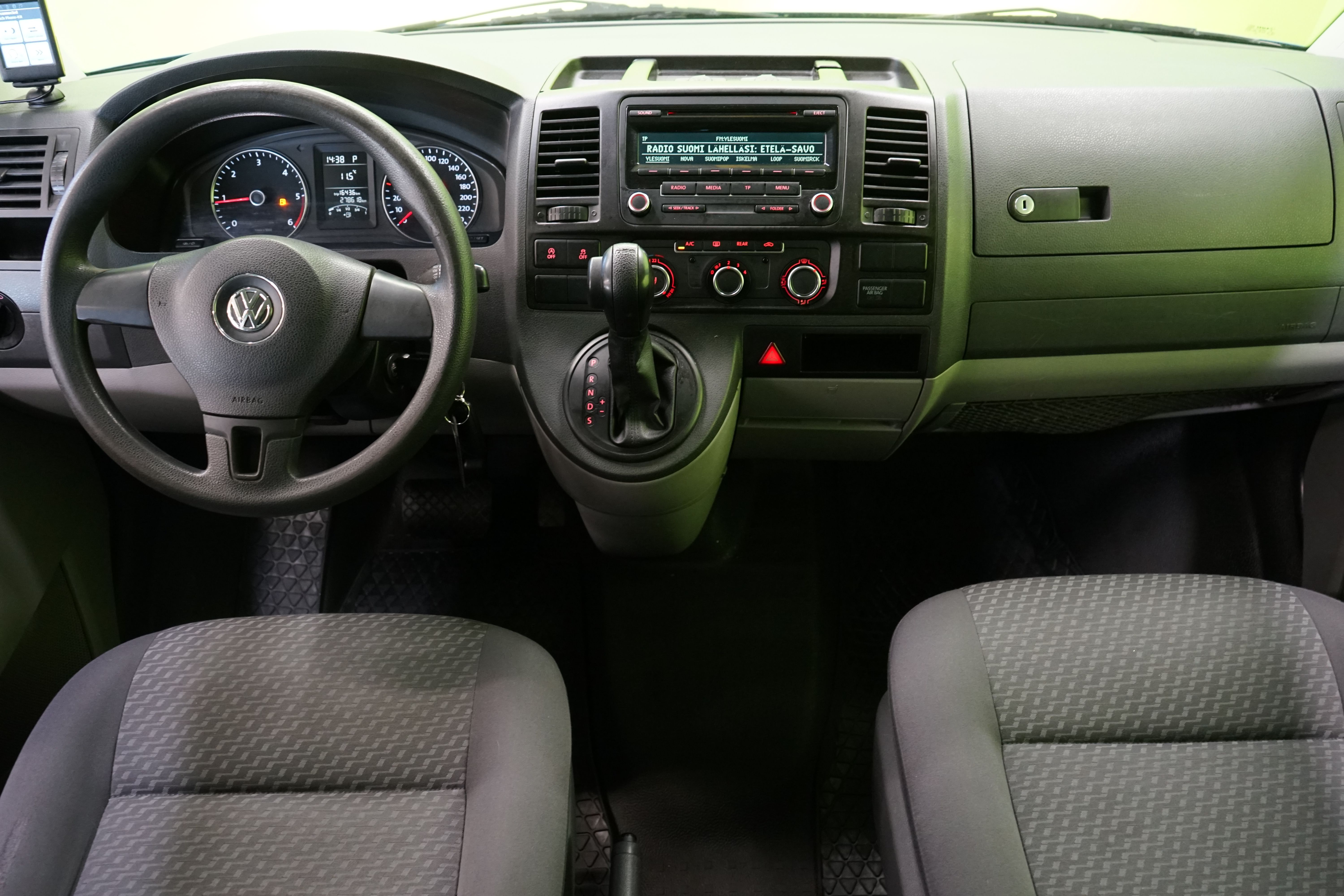 Volkswagen Caravelle 2013