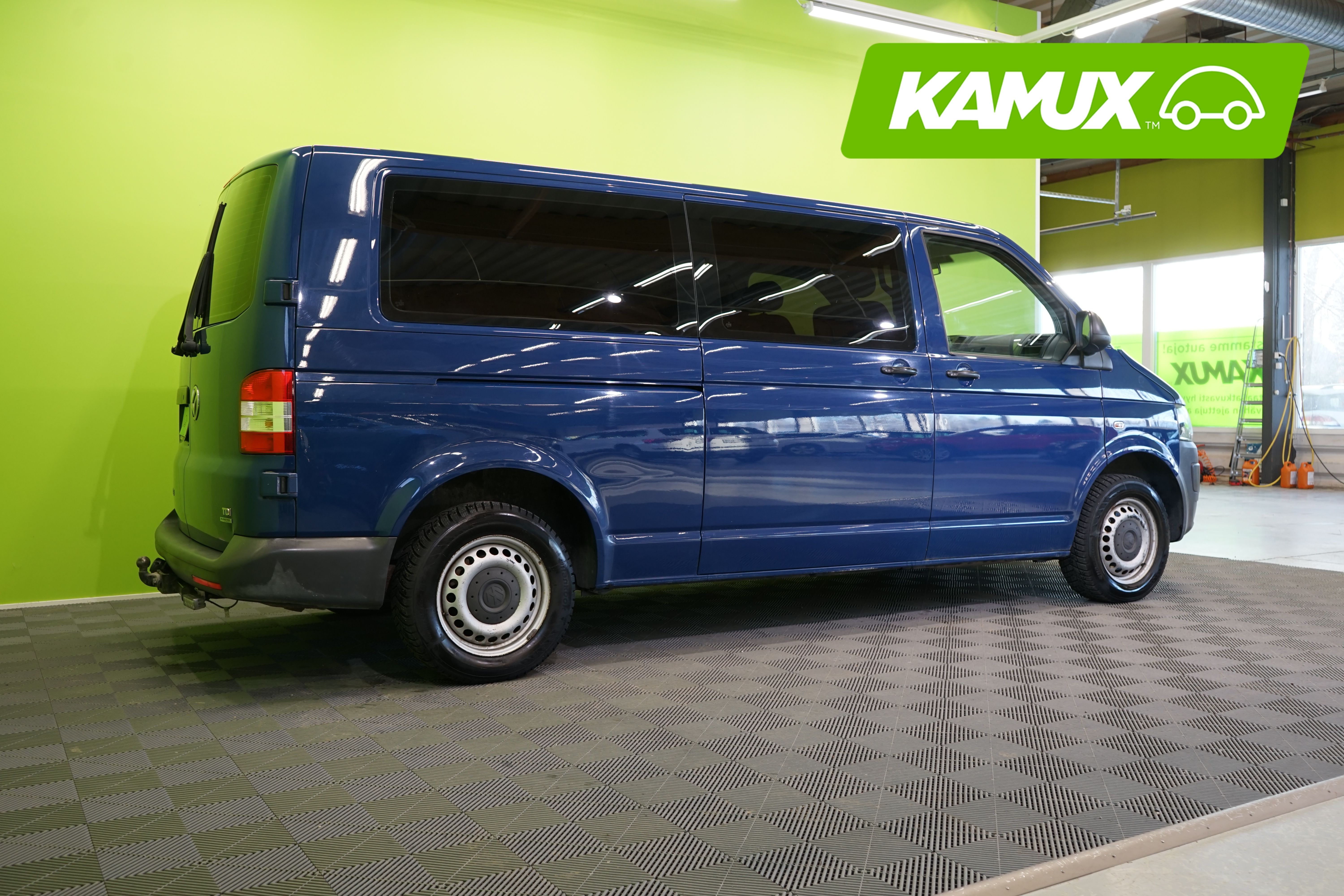 Volkswagen Caravelle 2013