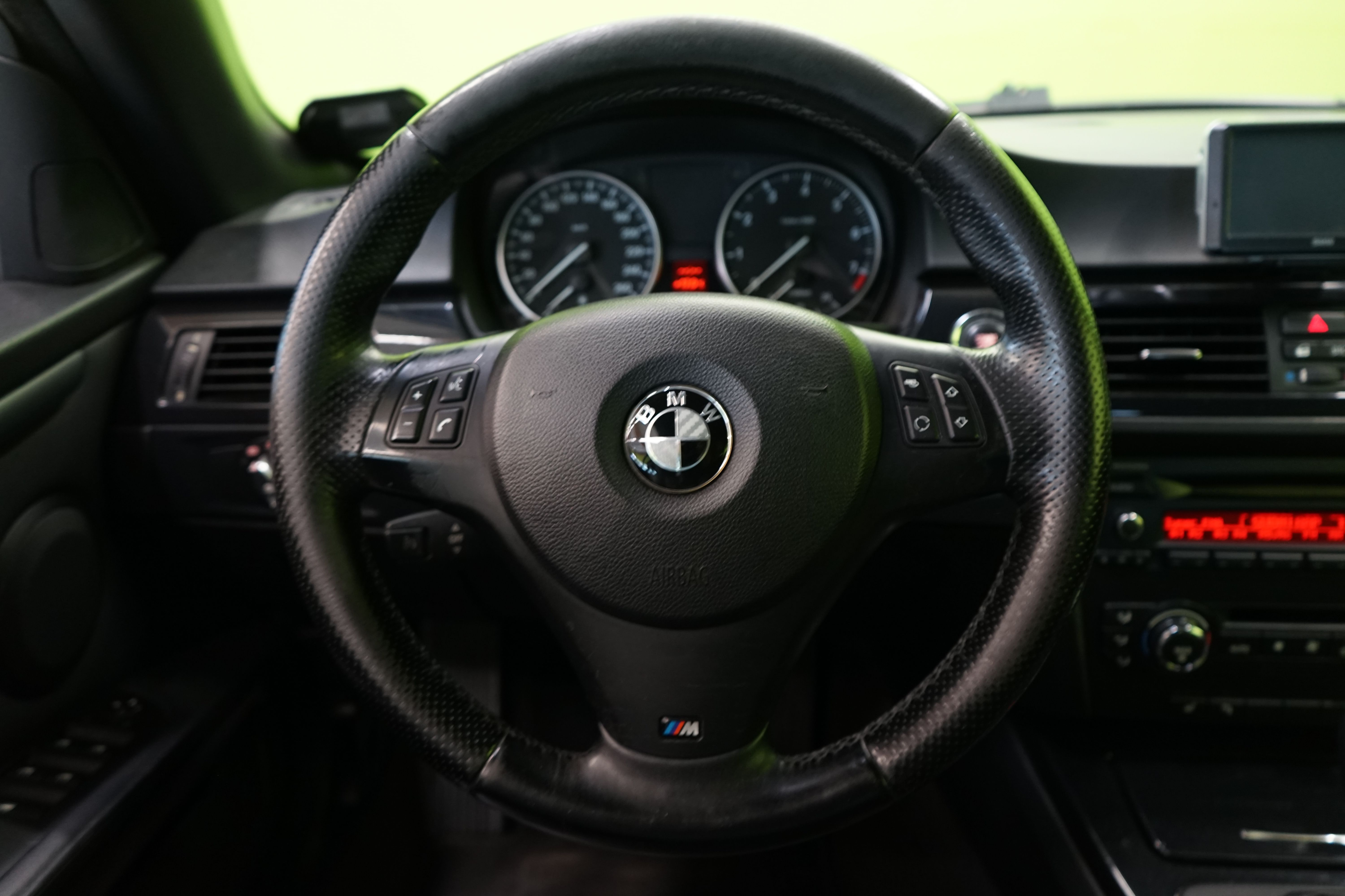 BMW 320 2008