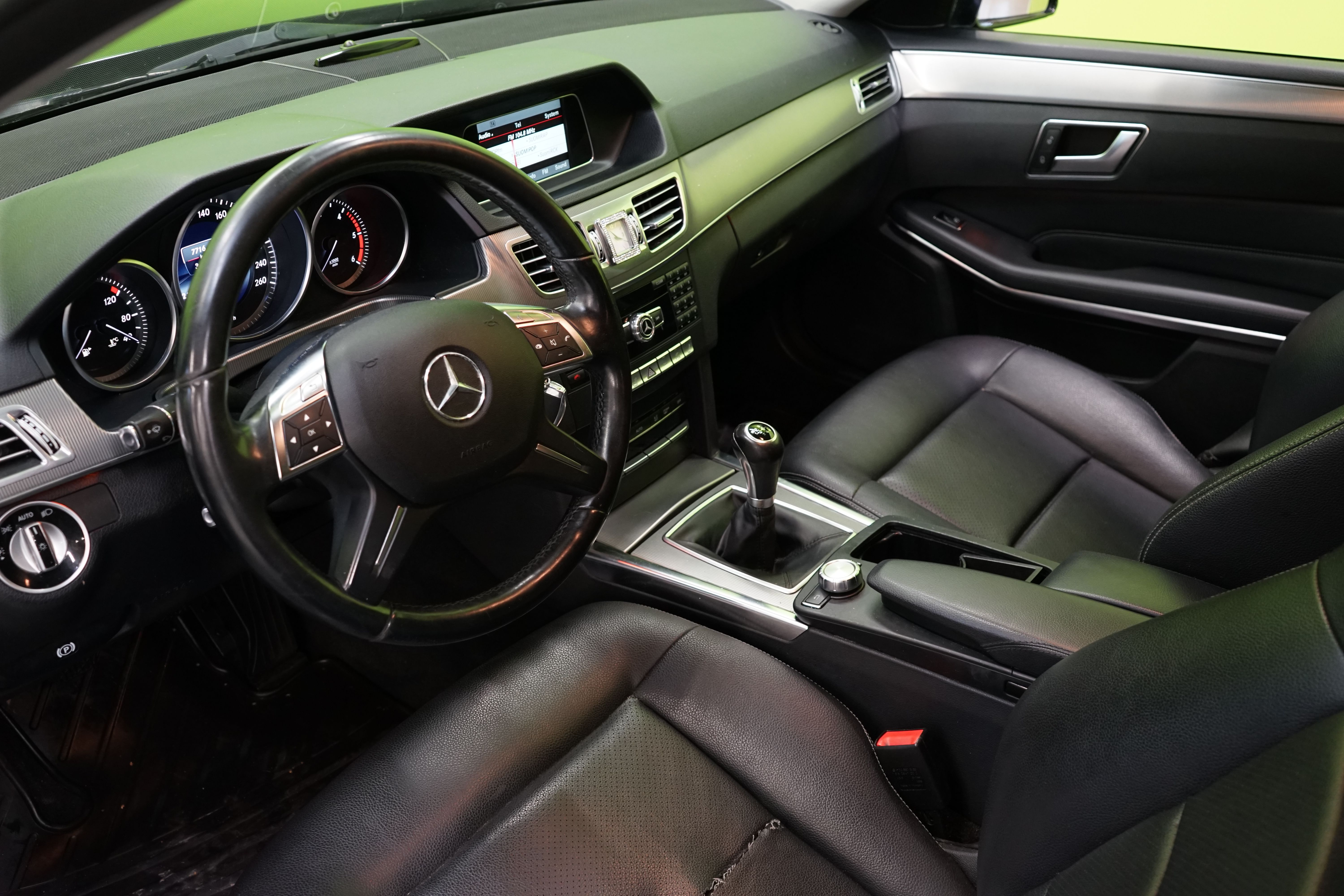 Mercedes-Benz E 2013