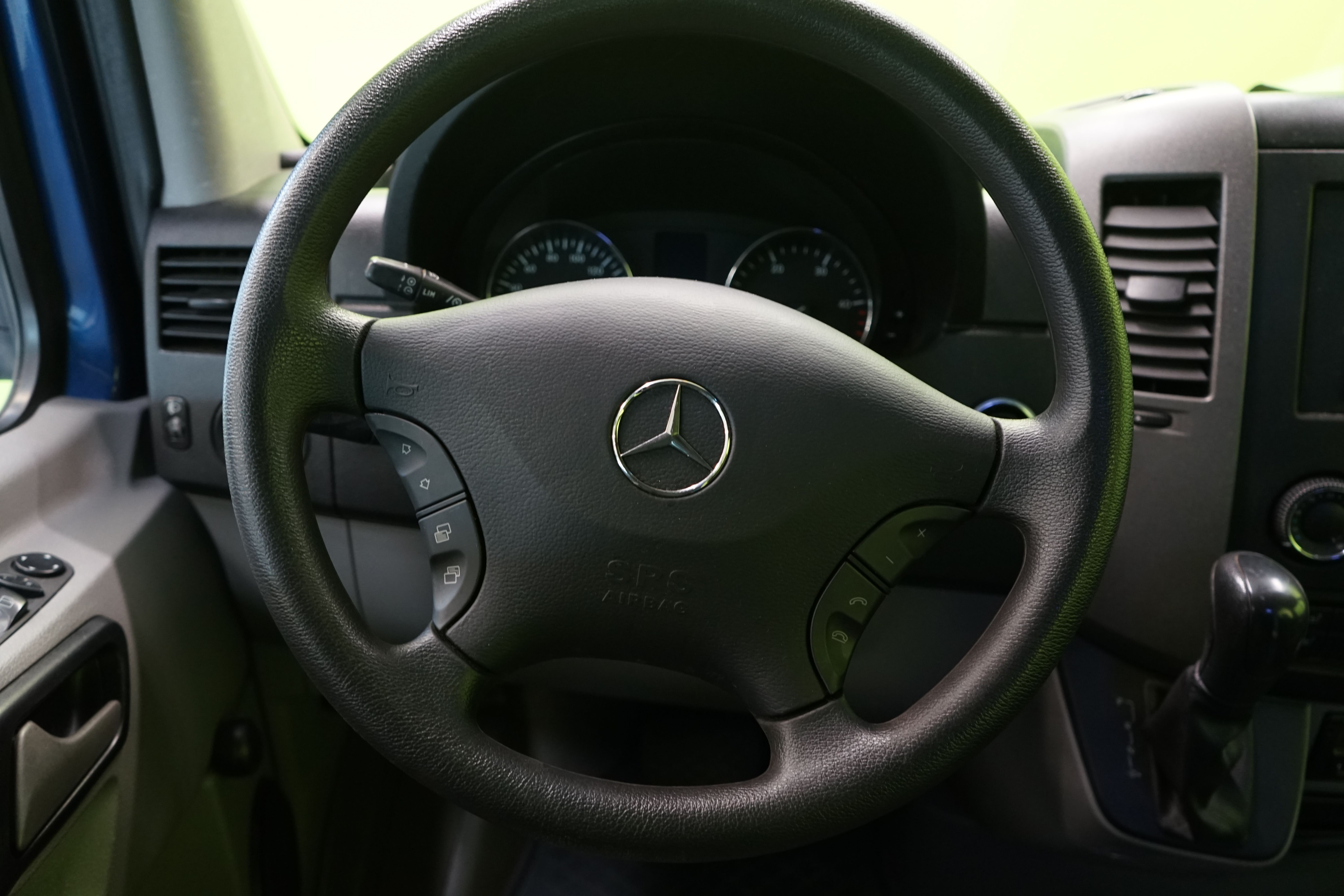 Mercedes-Benz Sprinter 2011
