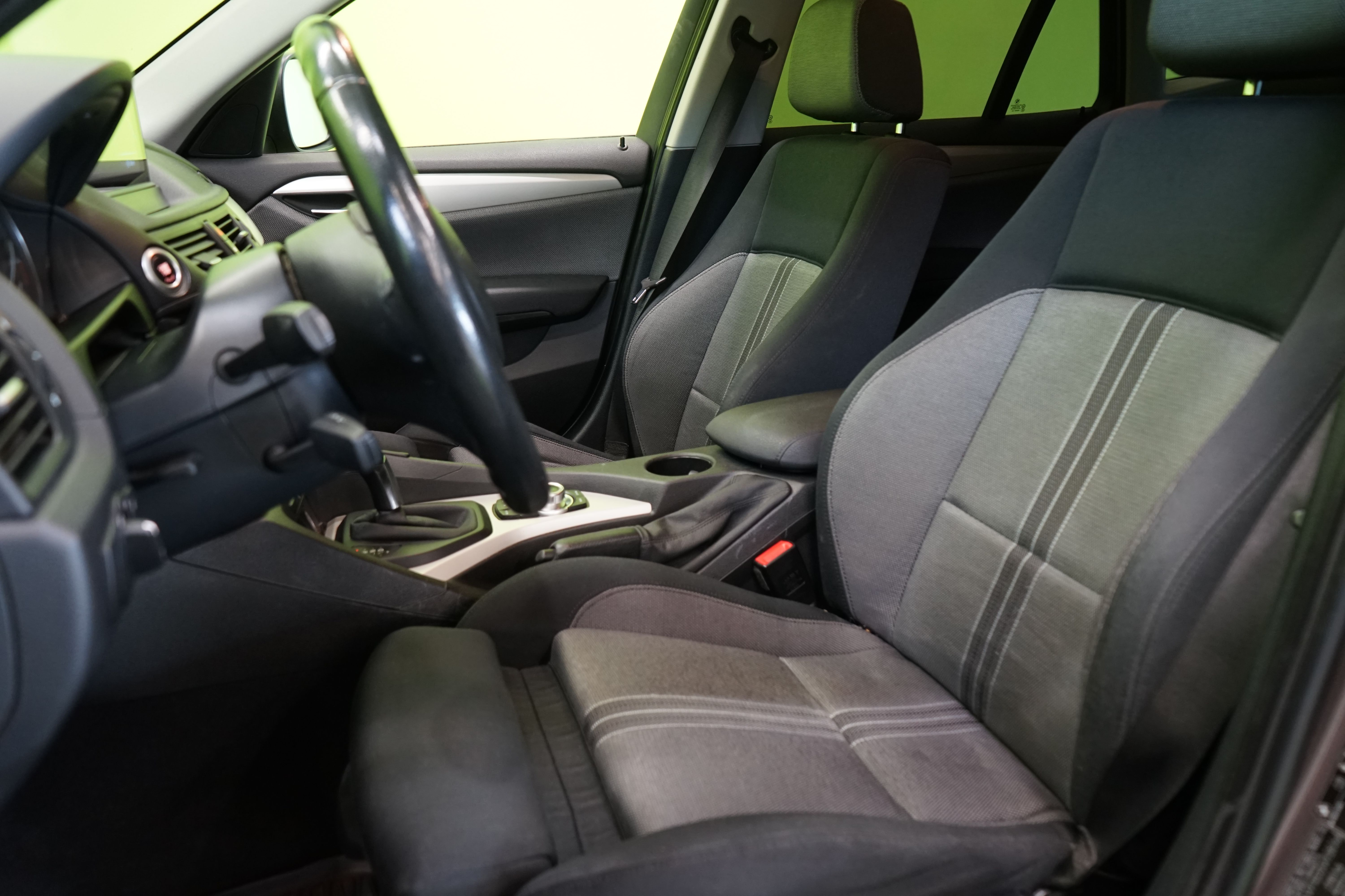 BMW X1 2011