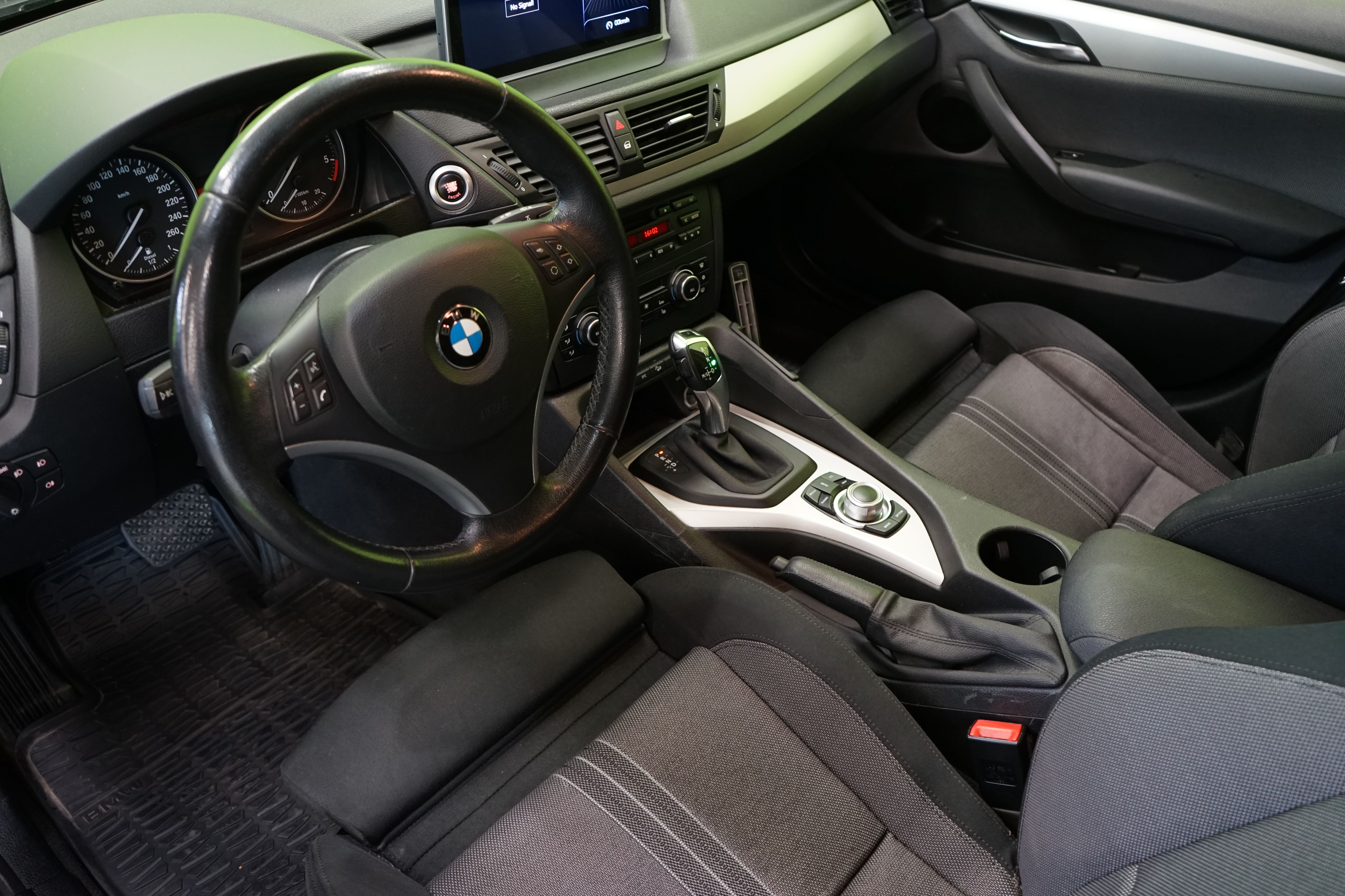 BMW X1 2011