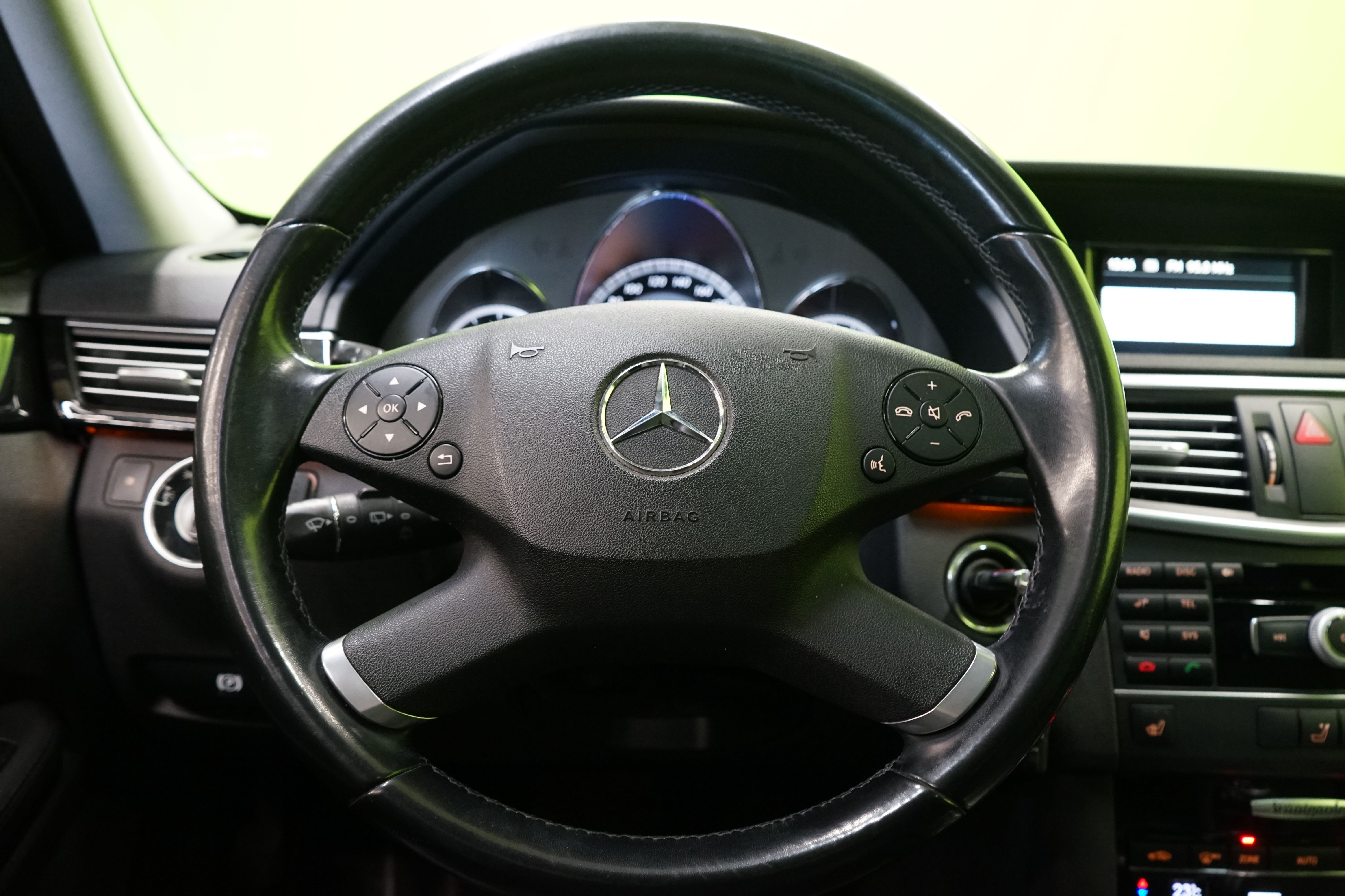 Mercedes-Benz E 2011