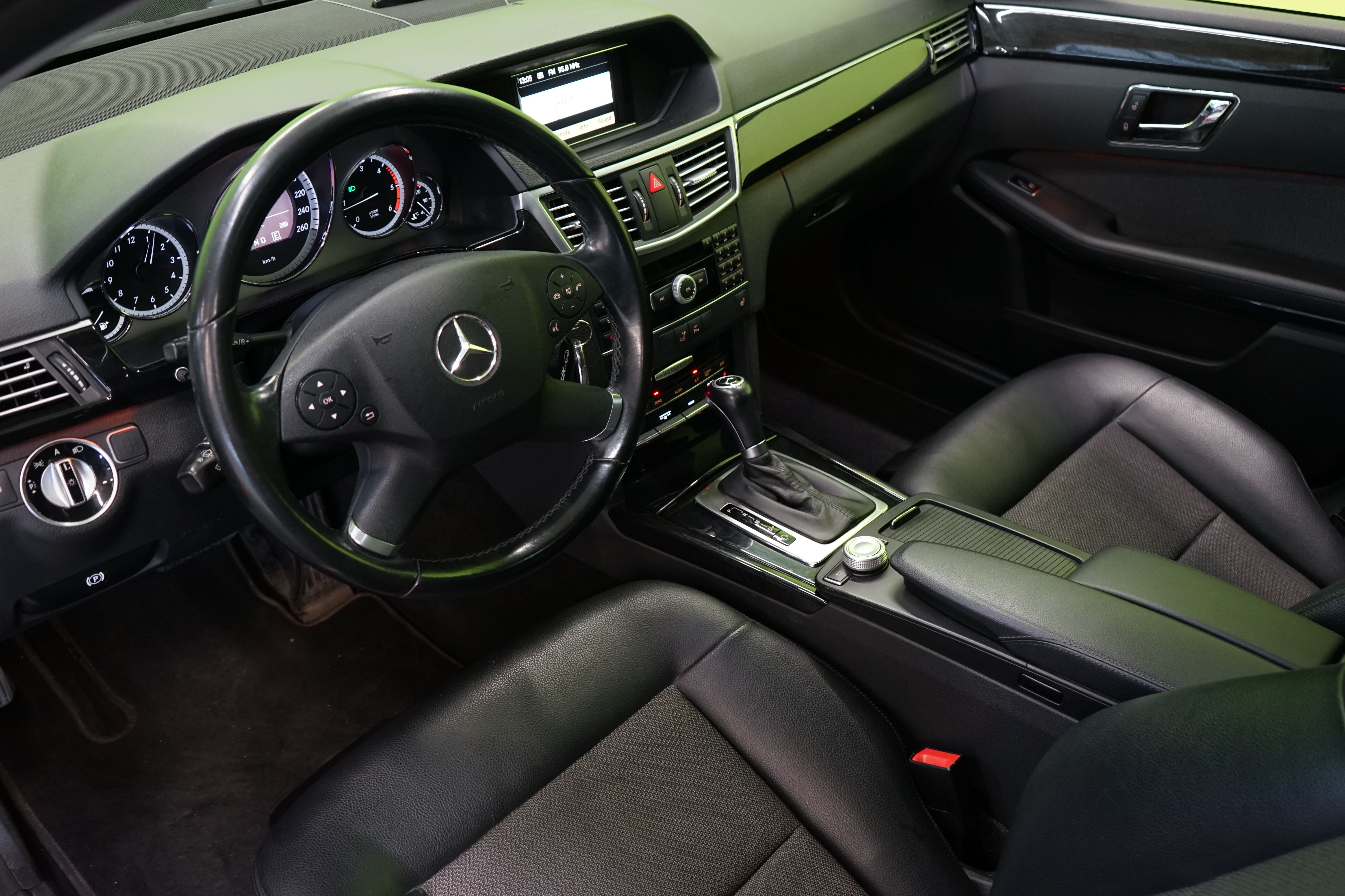 Mercedes-Benz E 2011