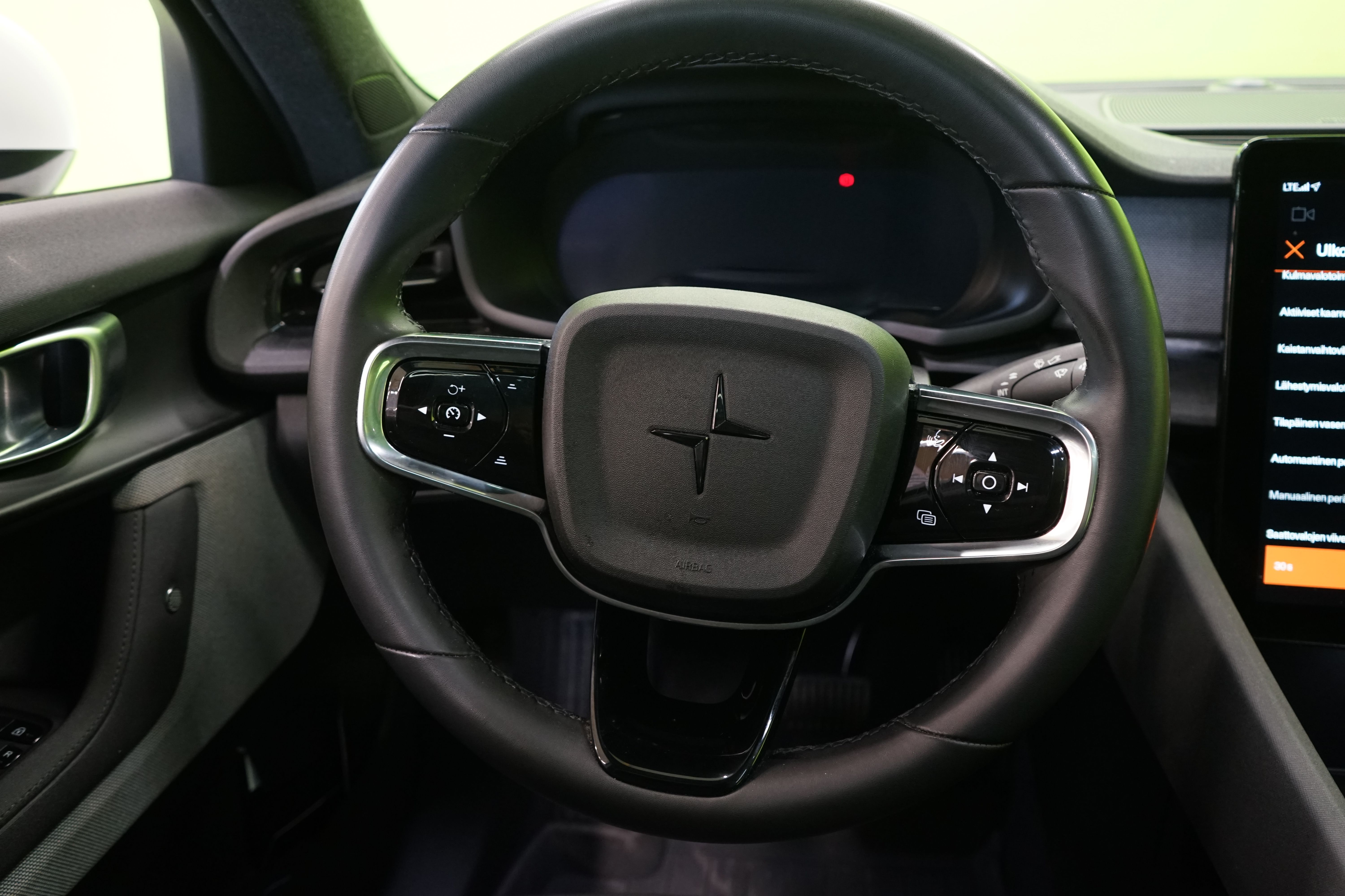 Polestar 2 2024