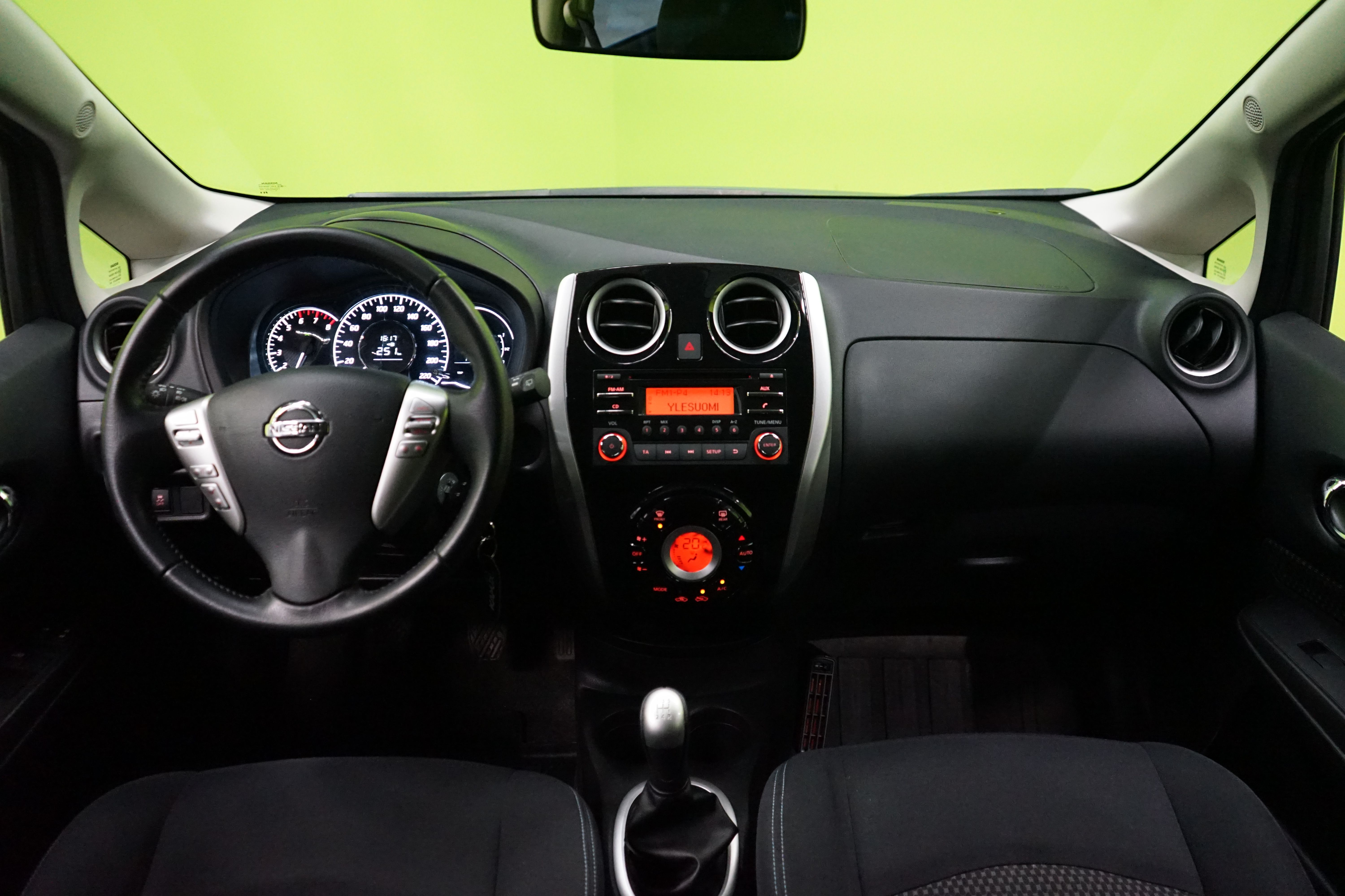 Nissan Note 2015
