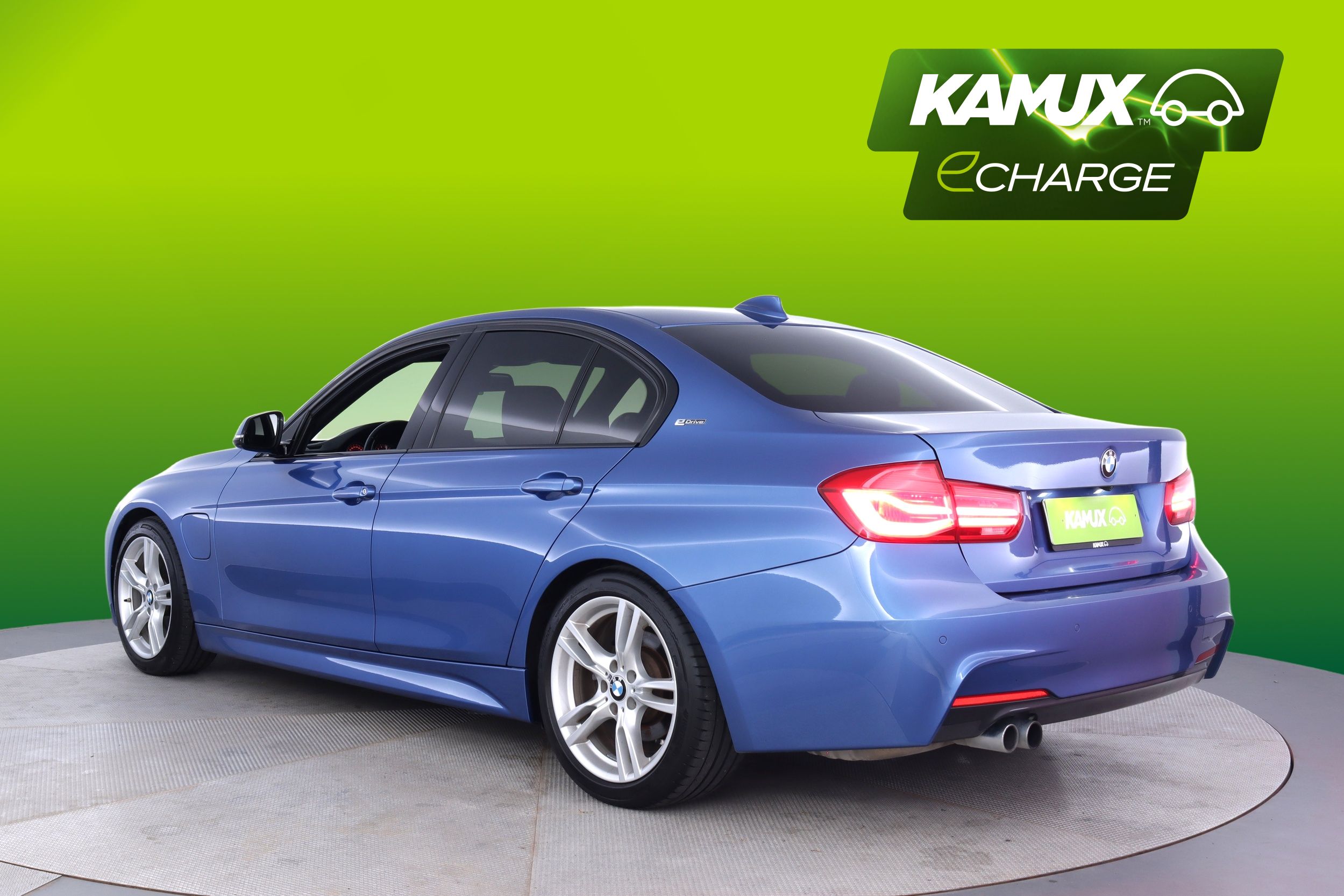 BMW 330 2016