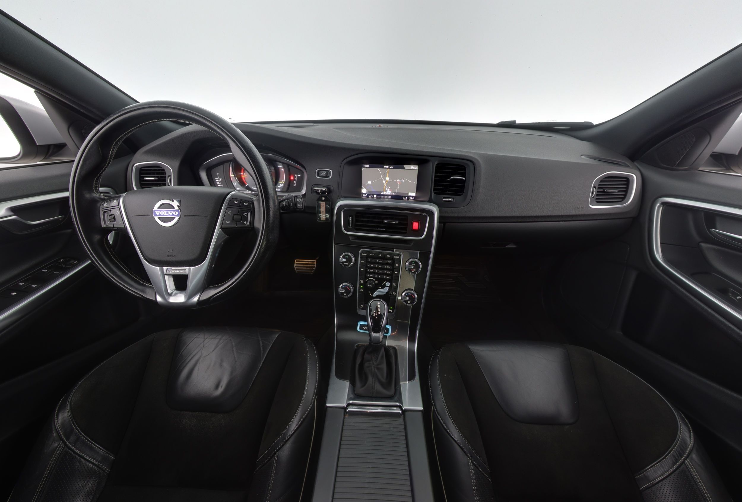 Volvo V60 2018