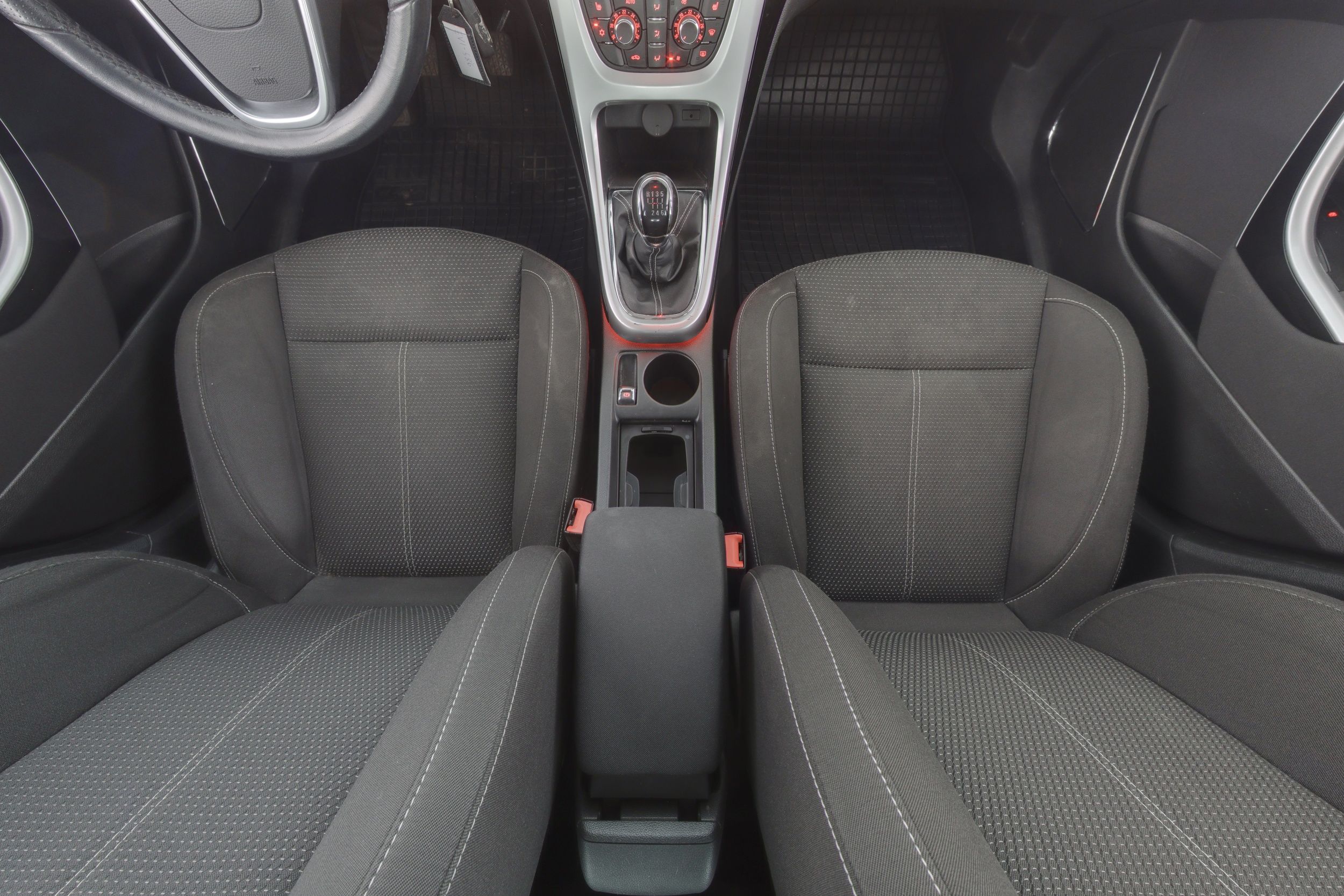 Opel Astra 2011