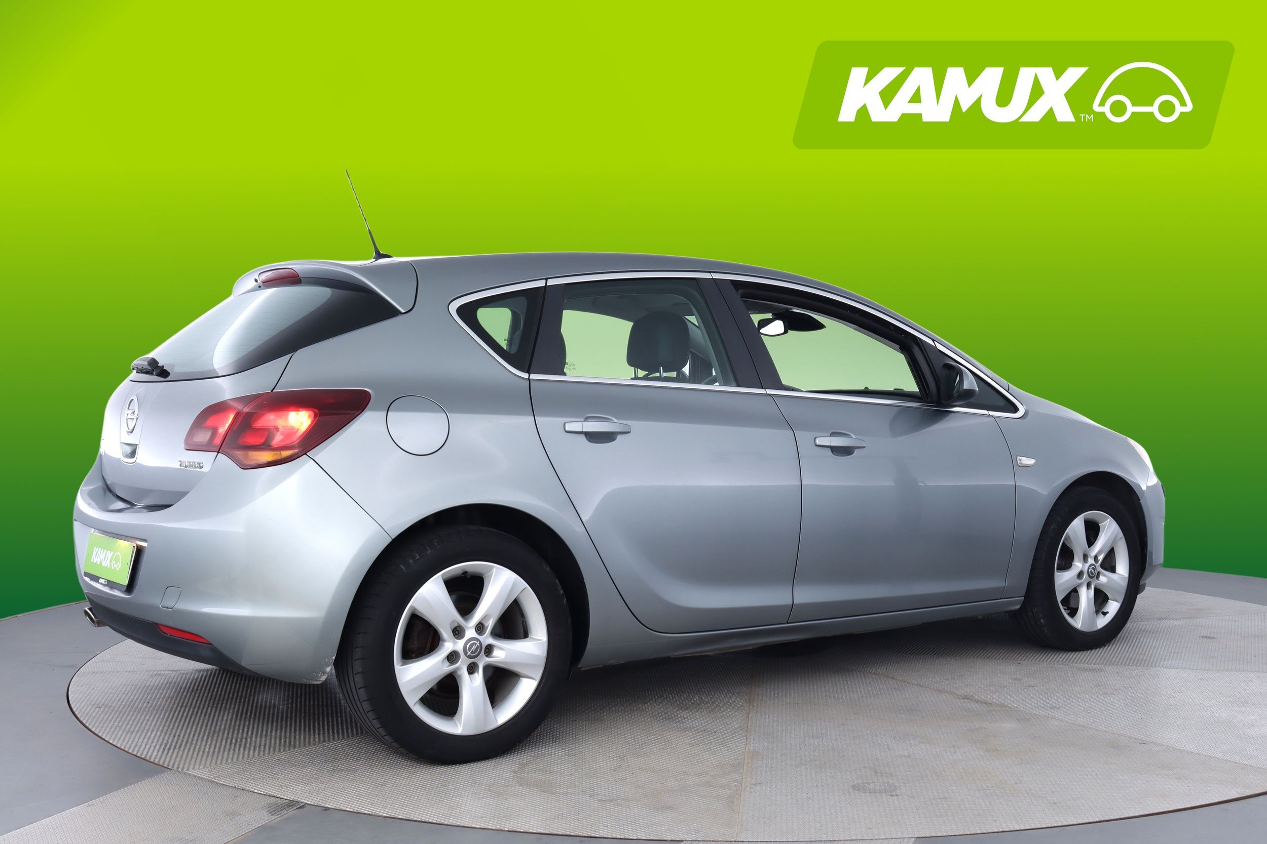 Opel Astra 2011