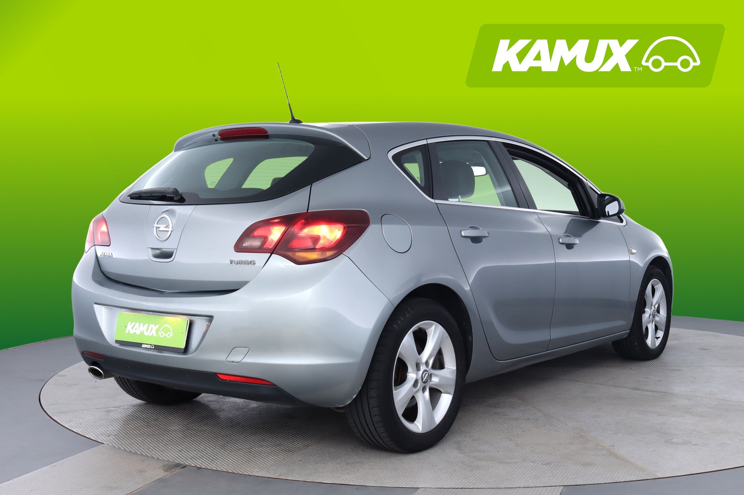 Opel Astra 2011