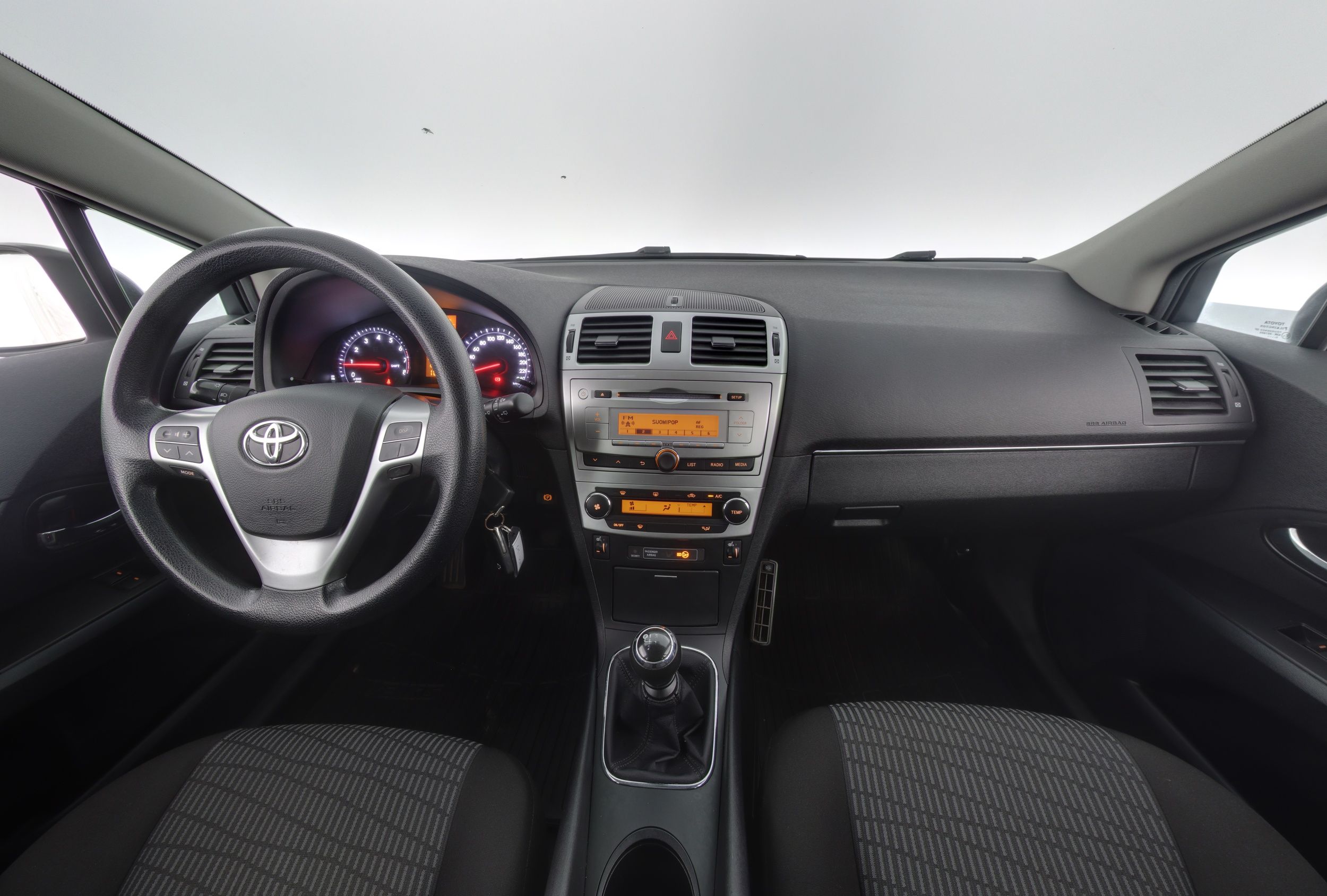 Toyota Avensis 2012
