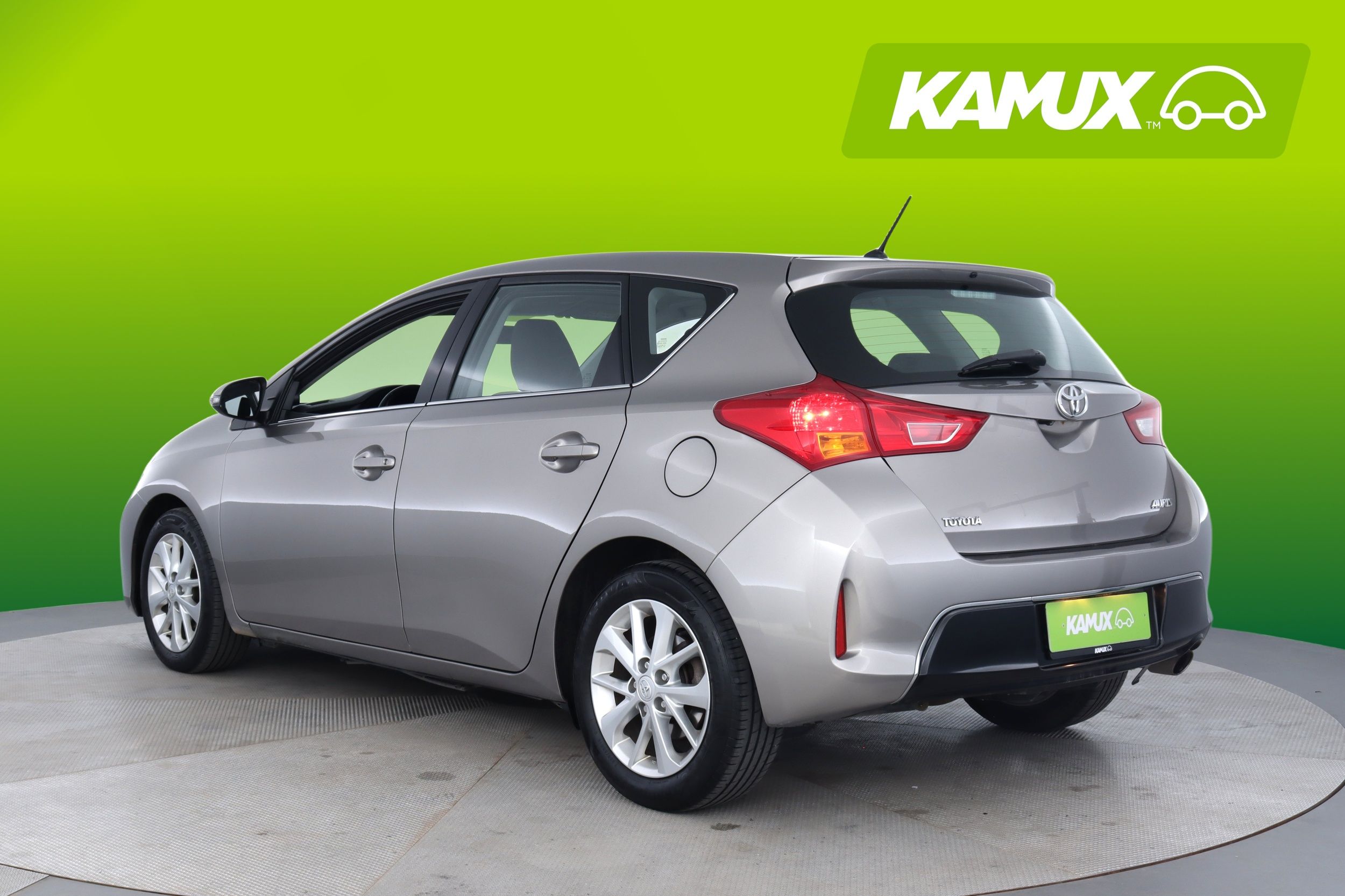Toyota Auris 2013