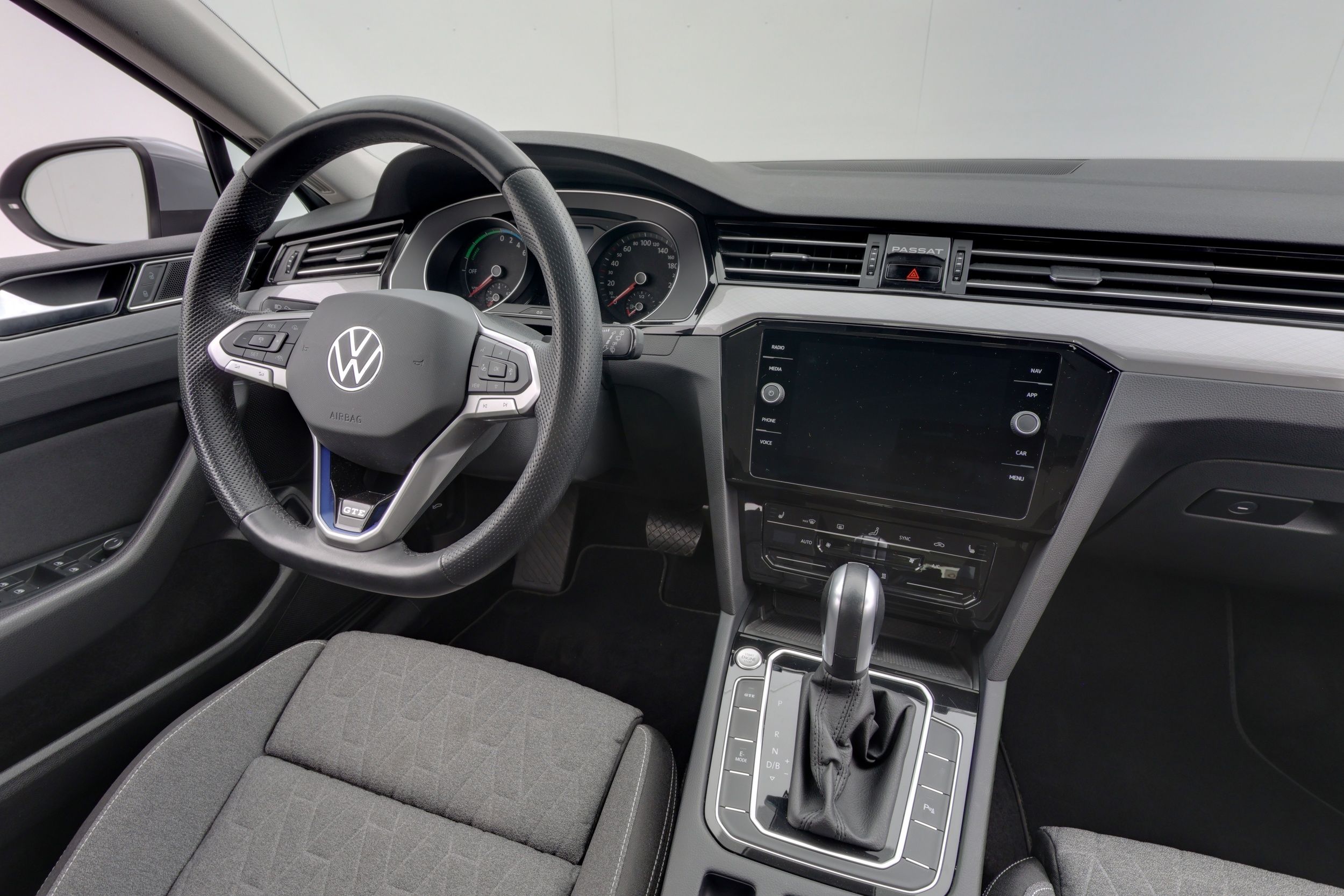 Volkswagen Passat 2023