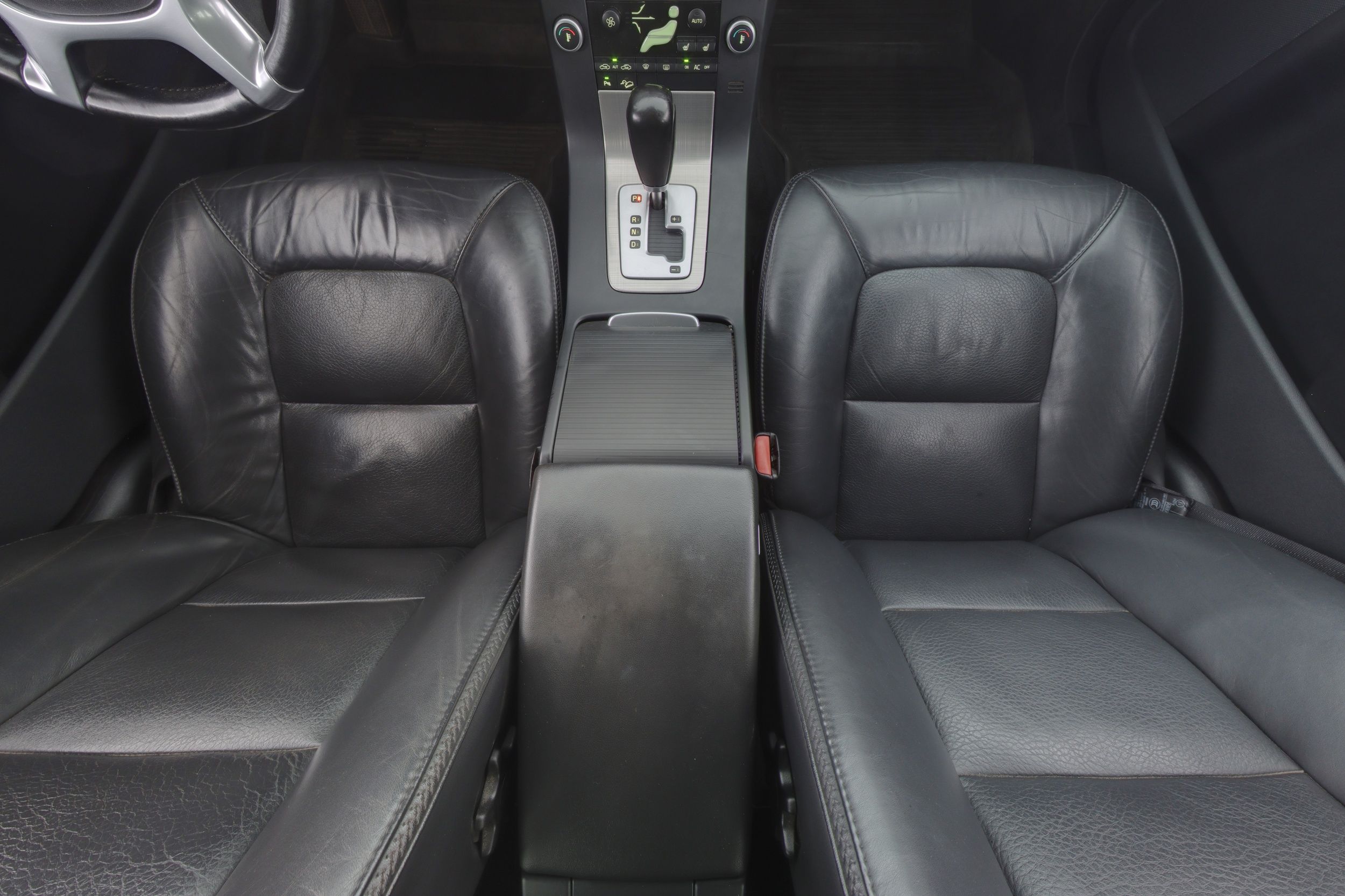 Volvo XC70 2010