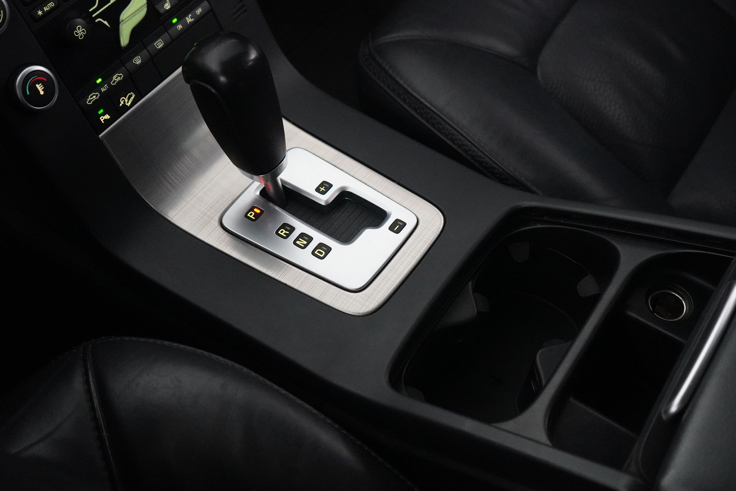 Volvo XC70 2010