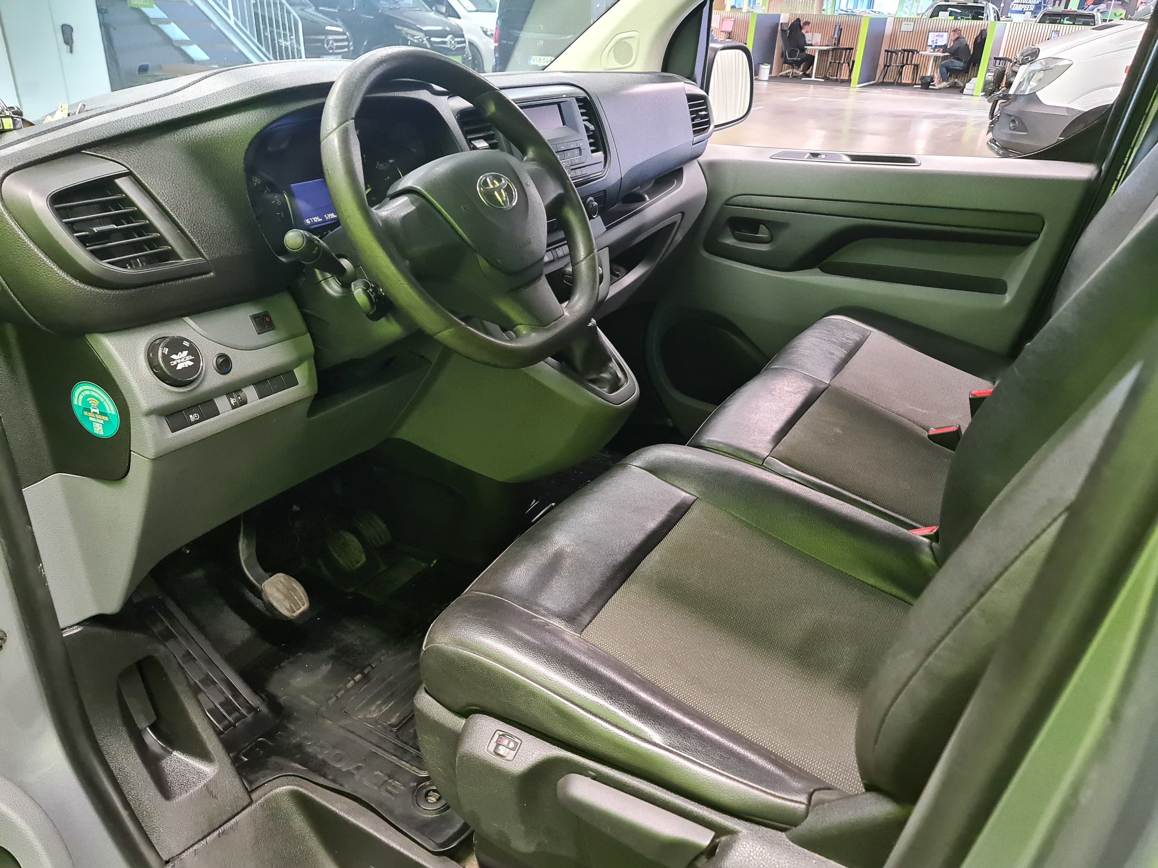 Toyota Proace 2021