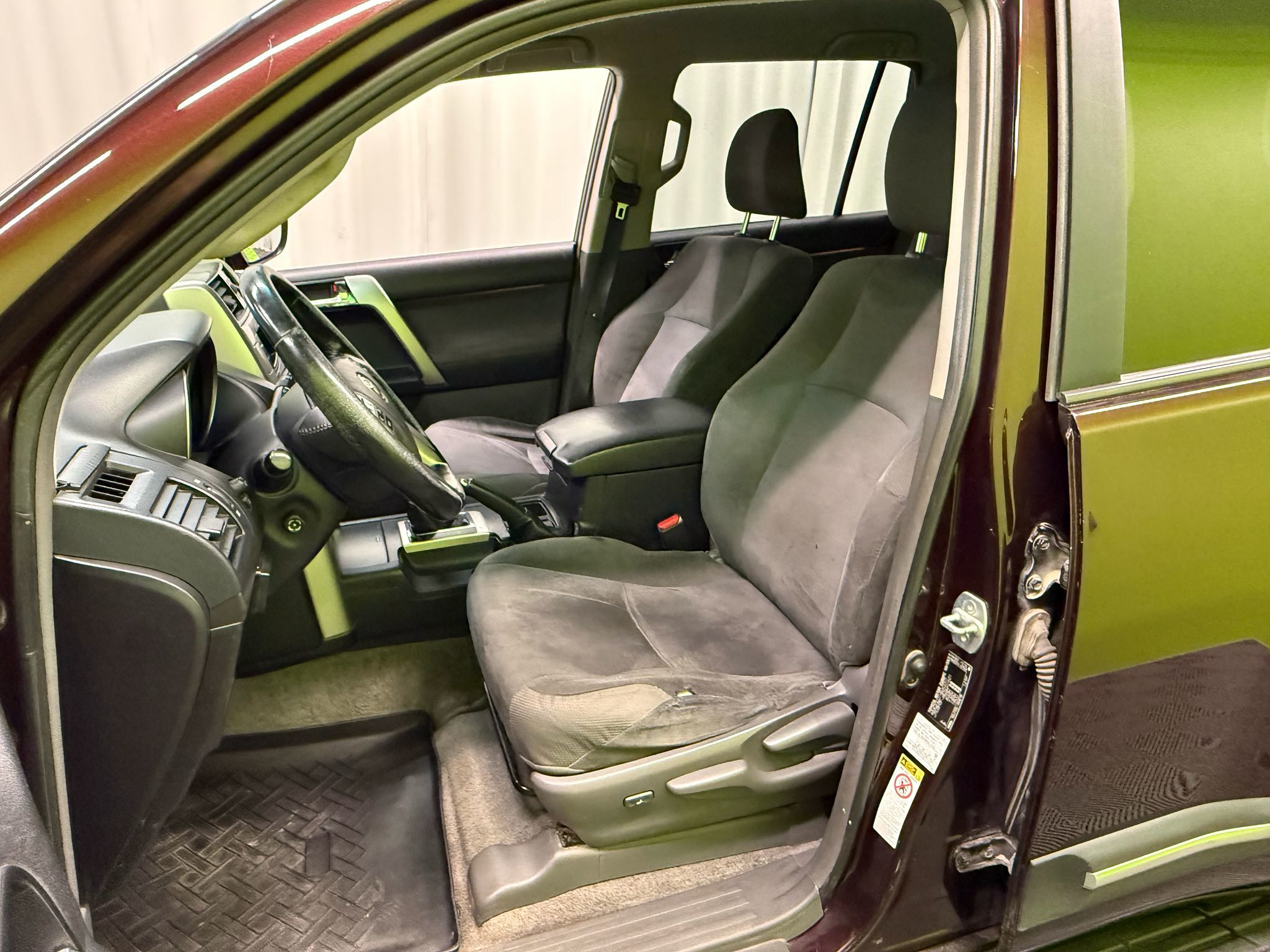 Toyota Land Cruiser 2011
