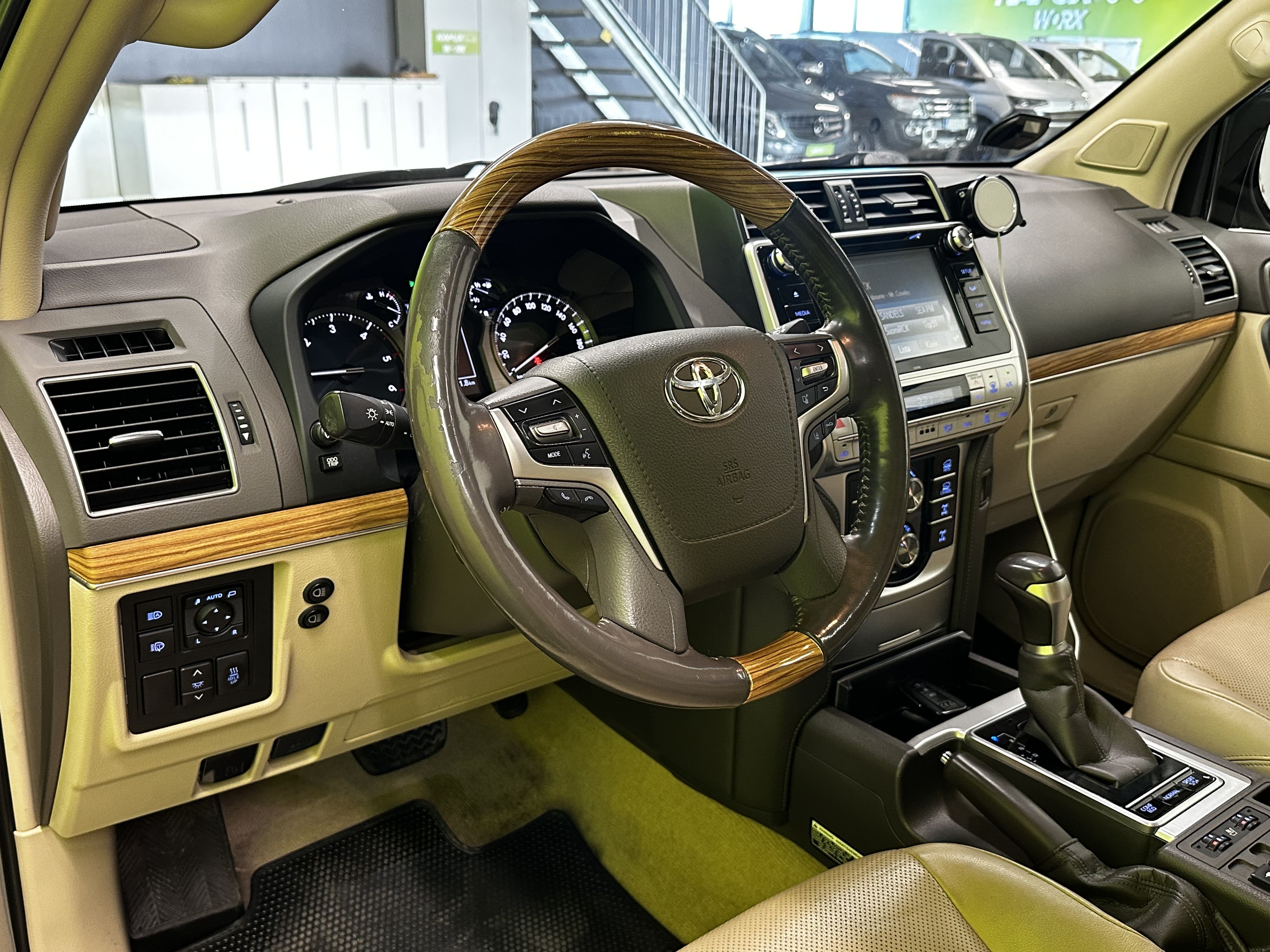 Toyota Land Cruiser 2018