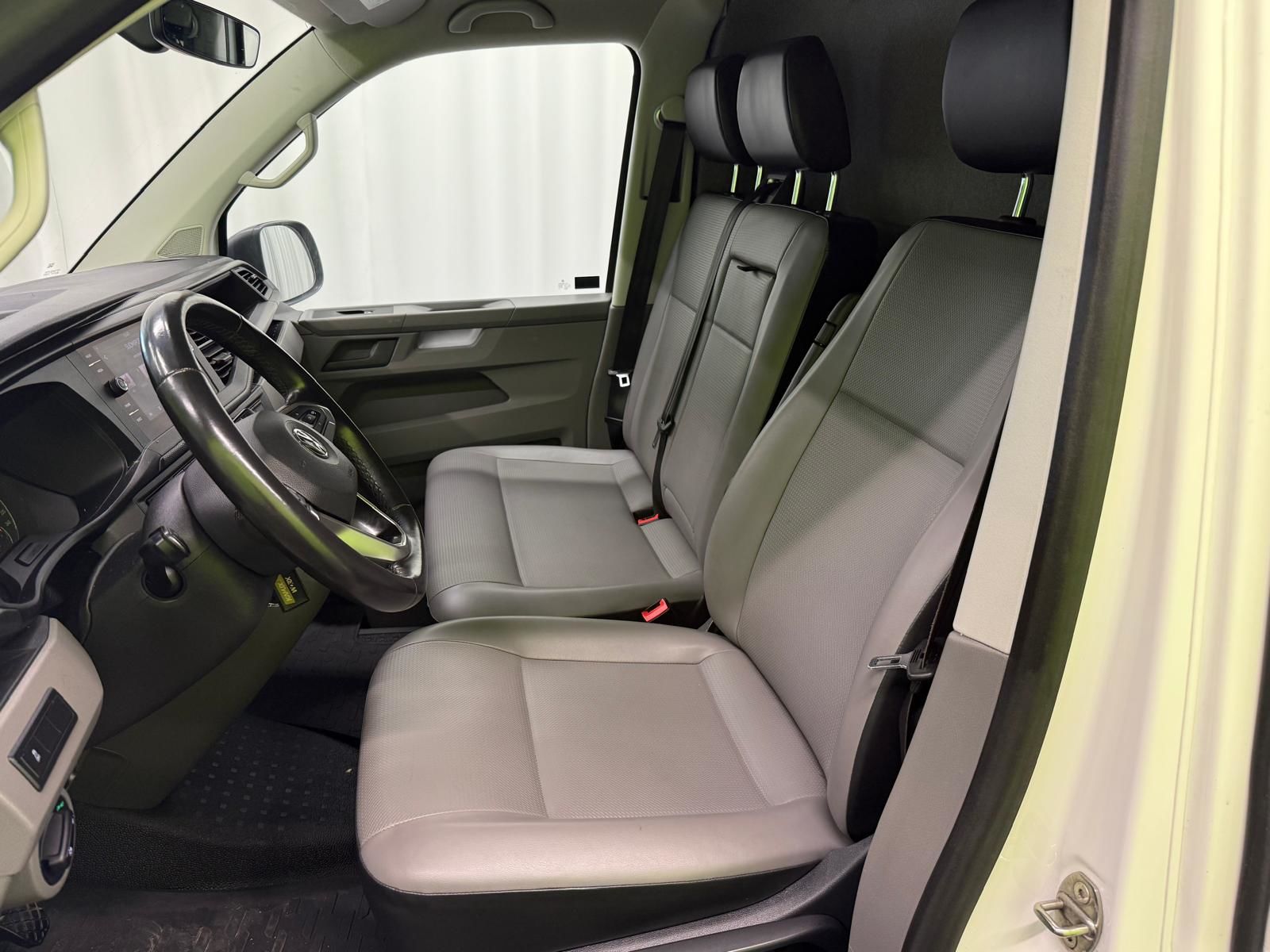 Volkswagen Transporter 2021