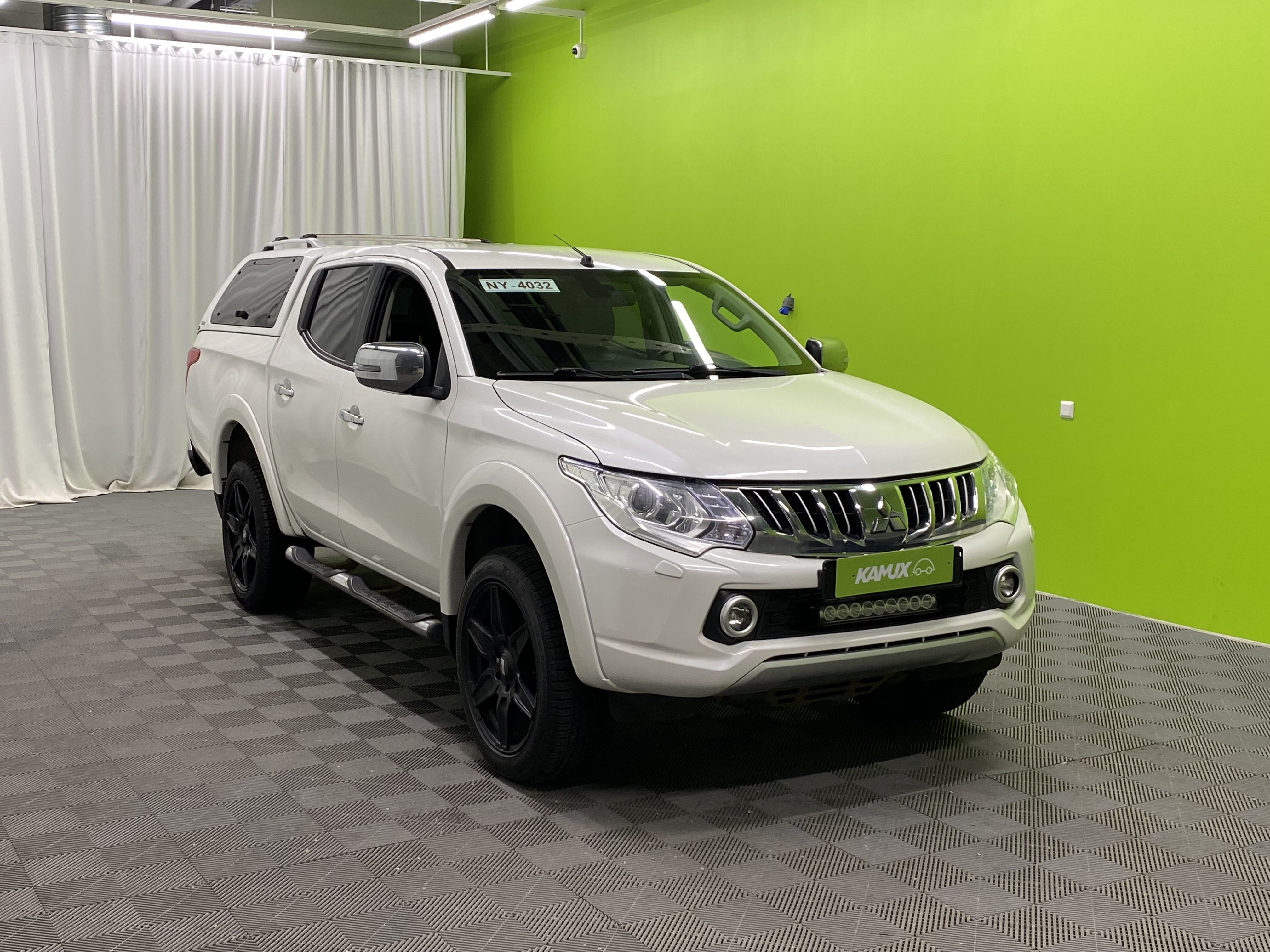 Mitsubishi L200 2016