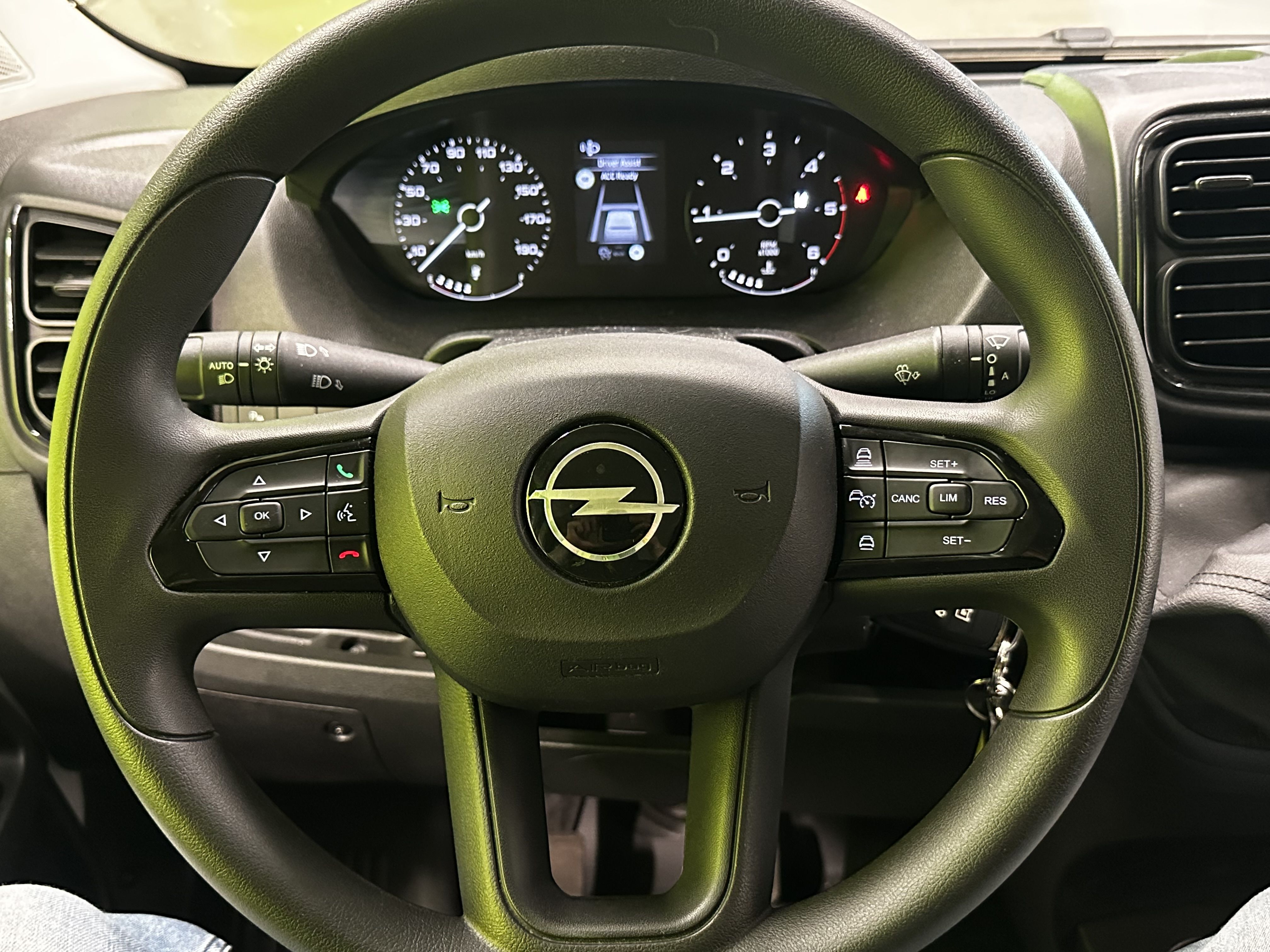 Opel Movano 2024