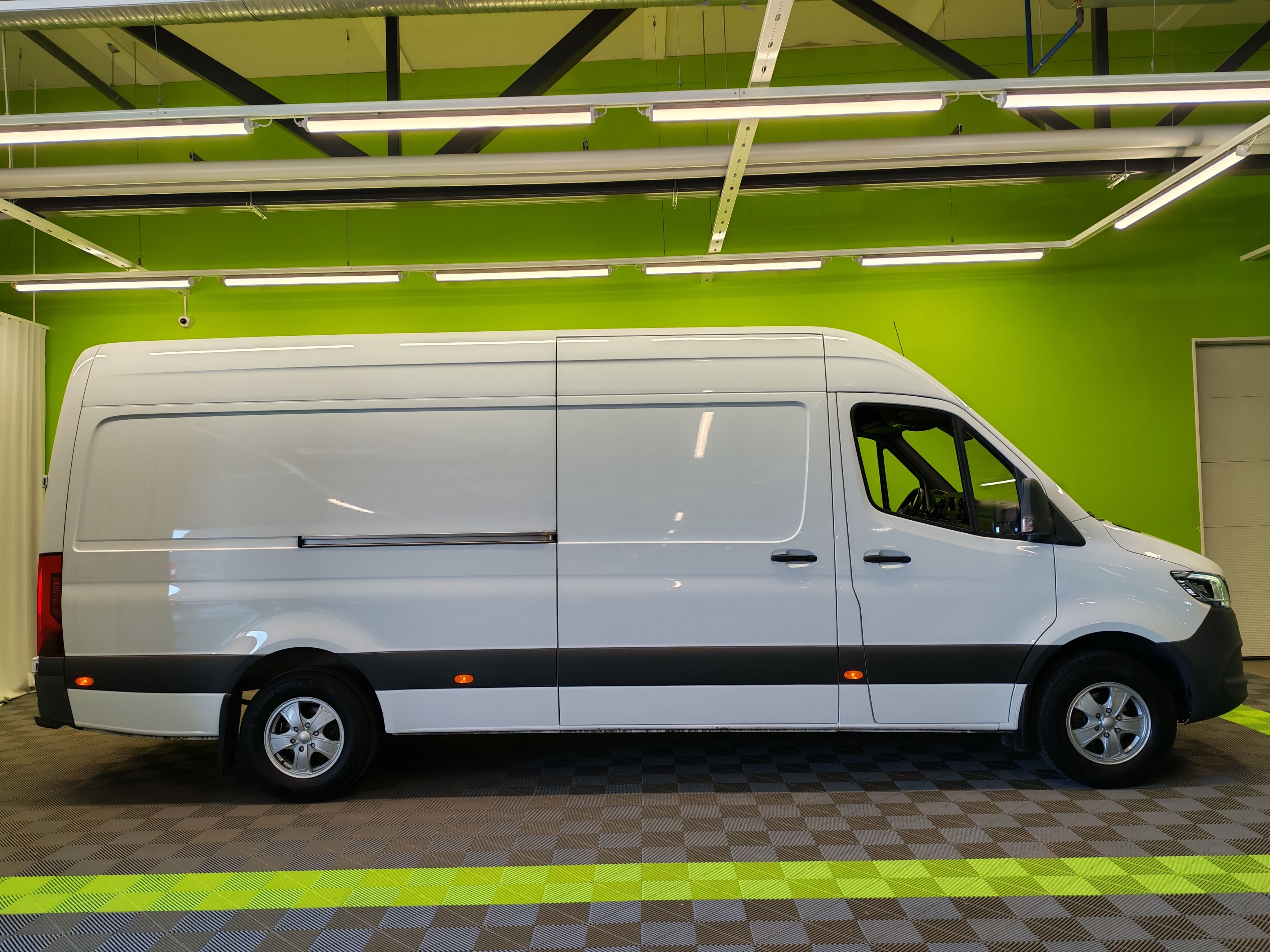 Mercedes-Benz Sprinter 2021