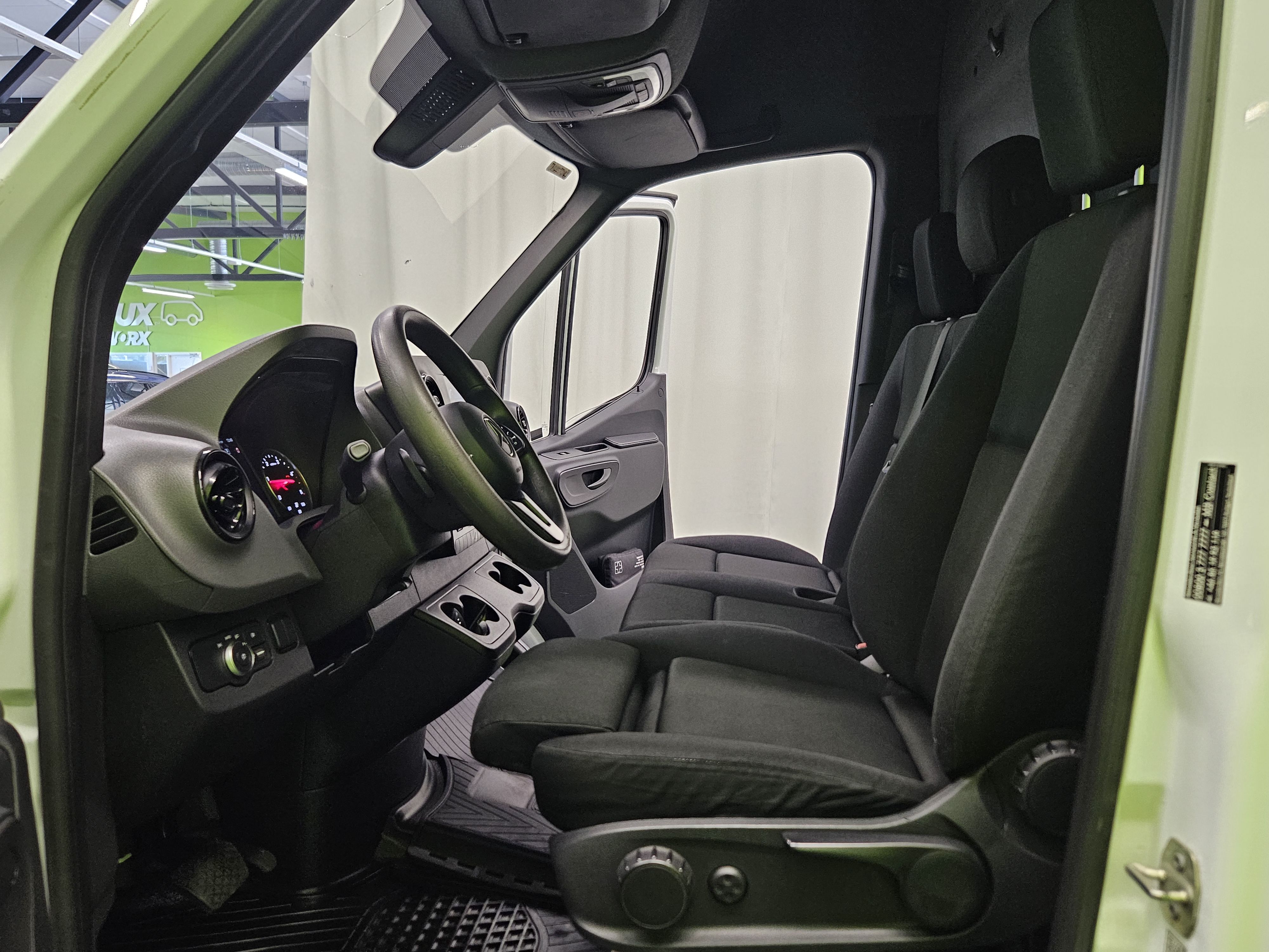 Mercedes-Benz Sprinter 2021