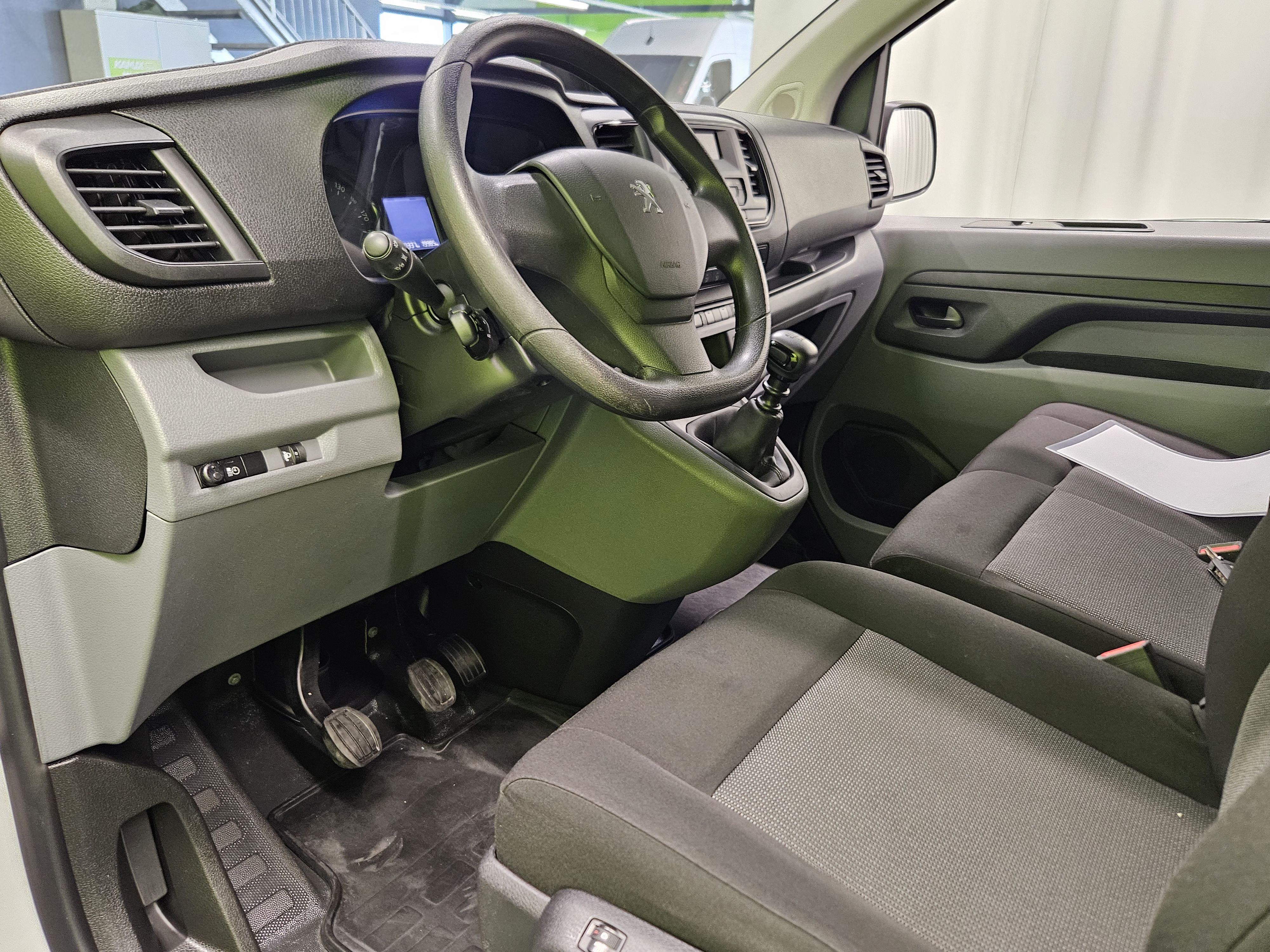Peugeot Expert 2023