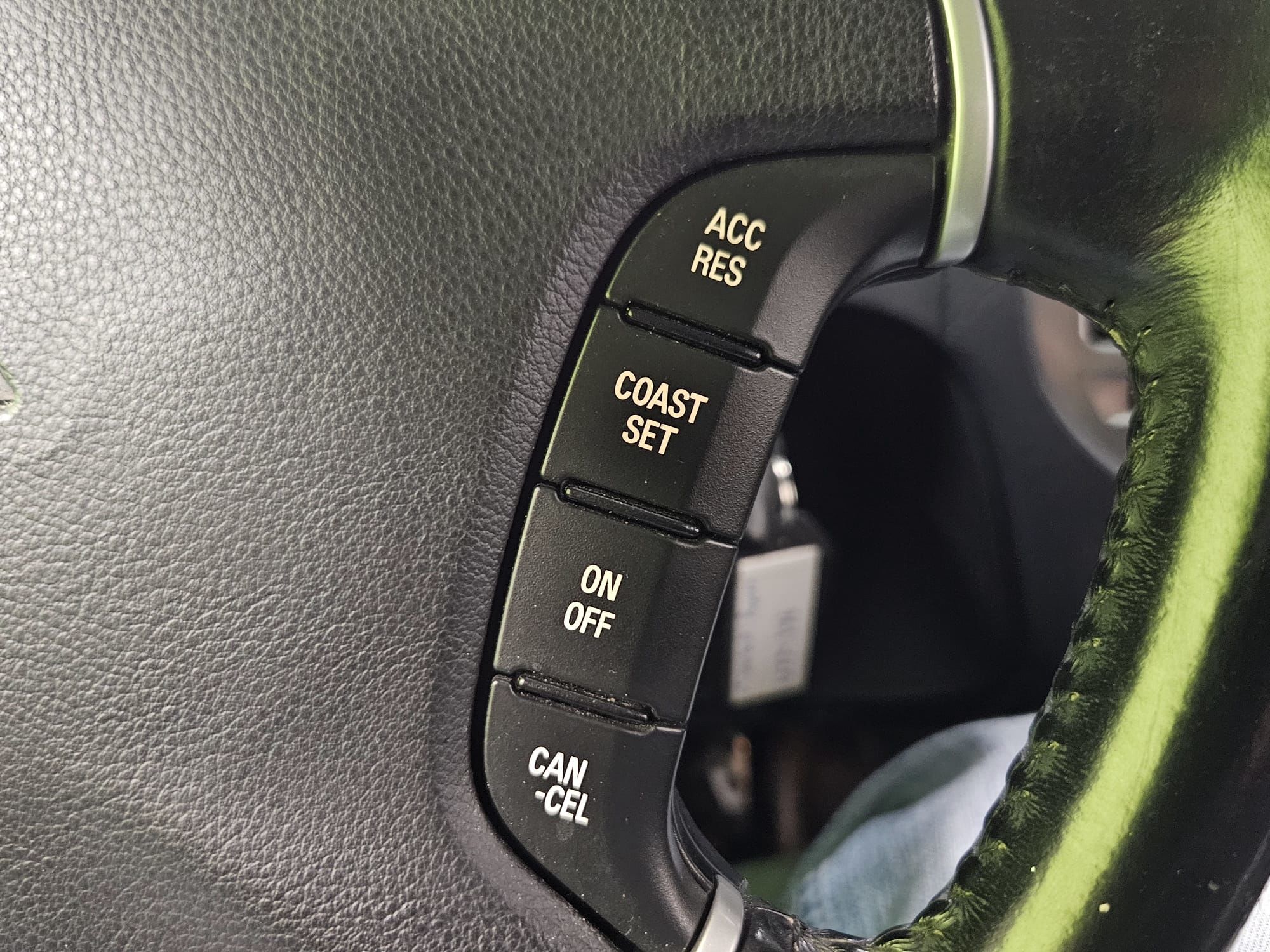 Mitsubishi Pajero 2015