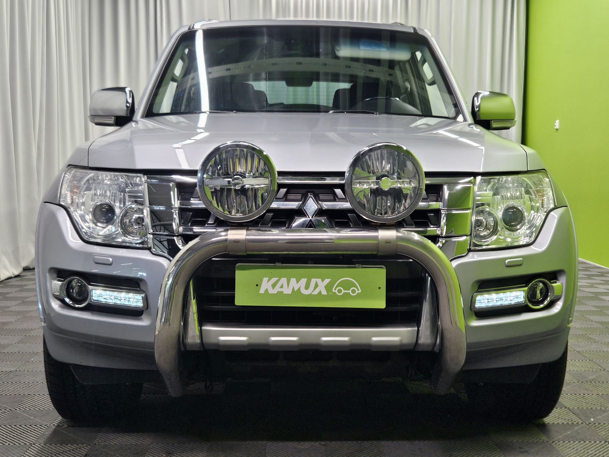 Mitsubishi Pajero 2015