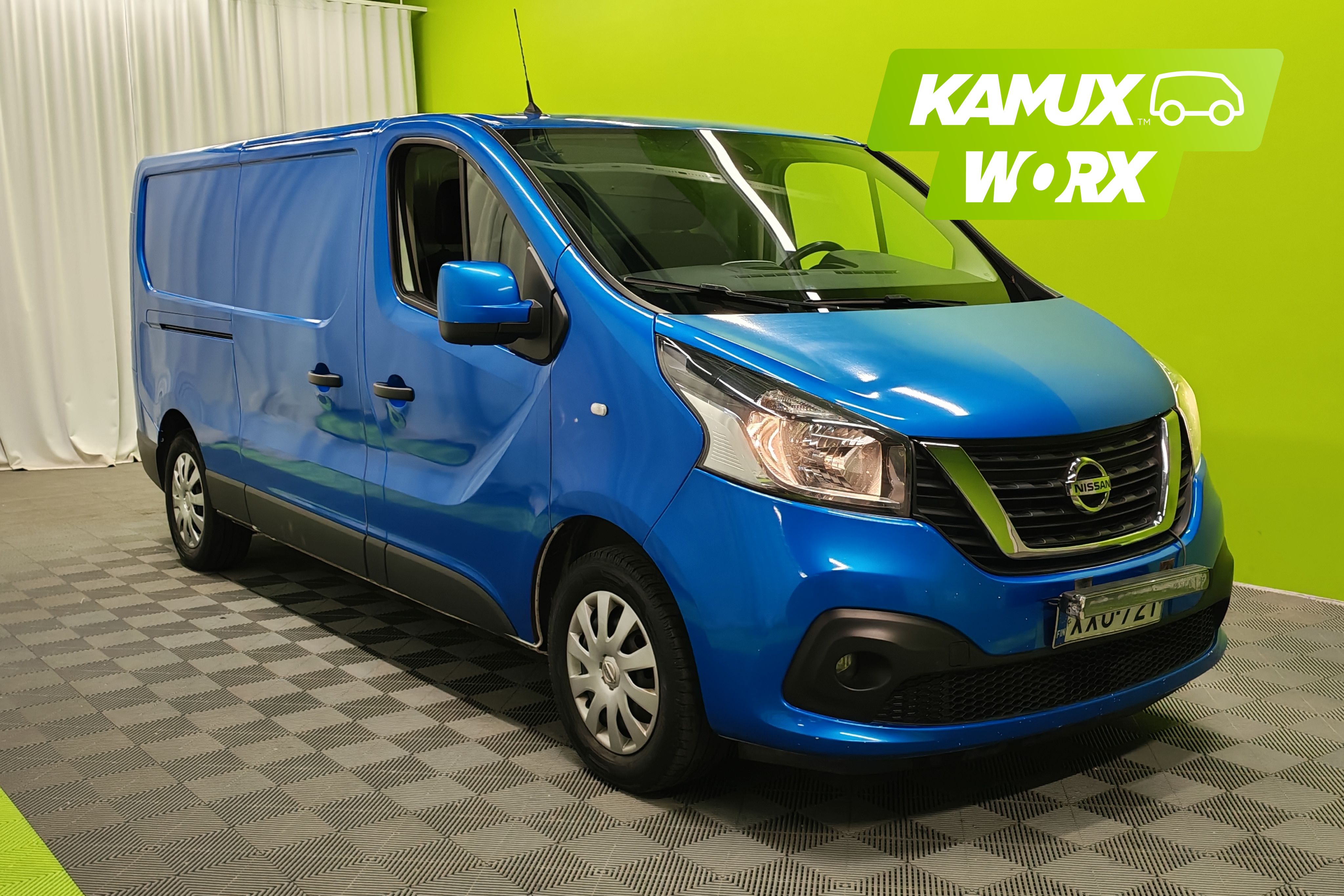 Nissan NV300 2021